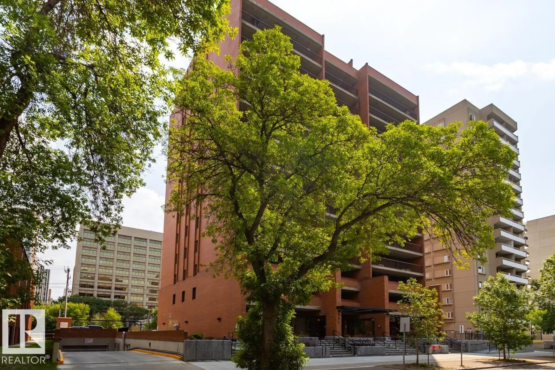 #206 9917 110 ST NW - Image 3