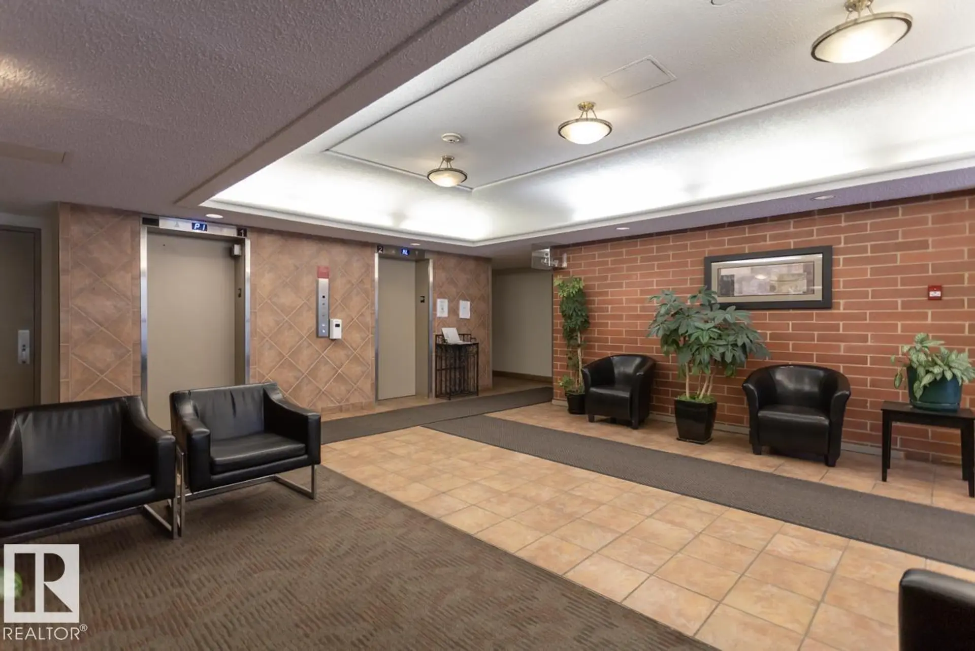 #206 9917 110 ST NW - Image 8