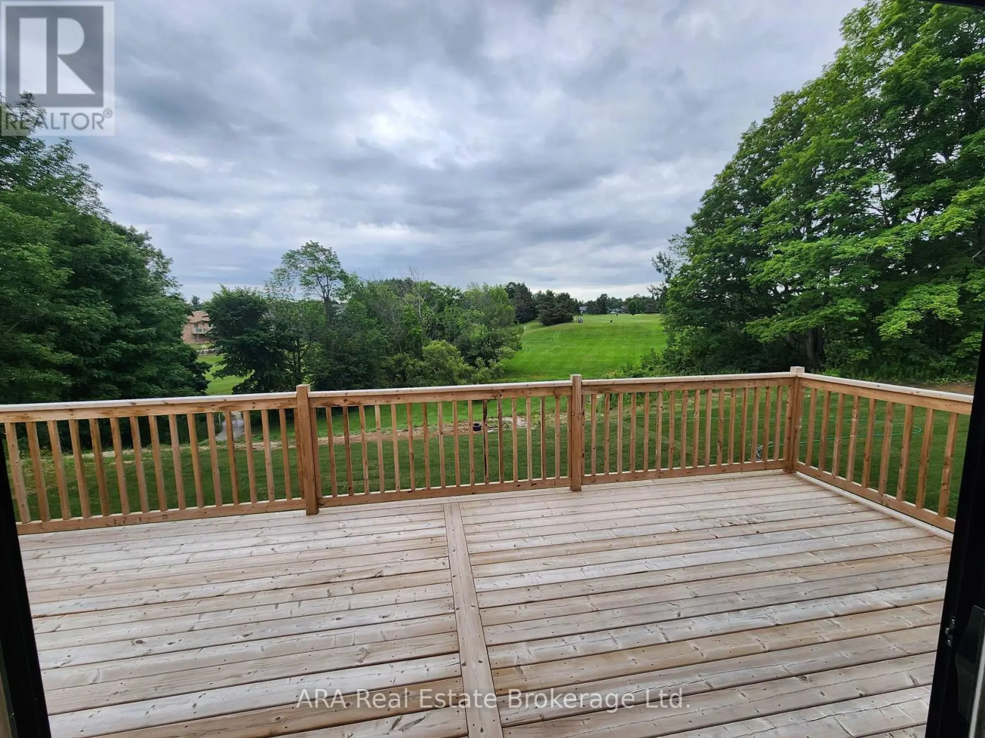 #33 2 HILTON LANE - Image 8