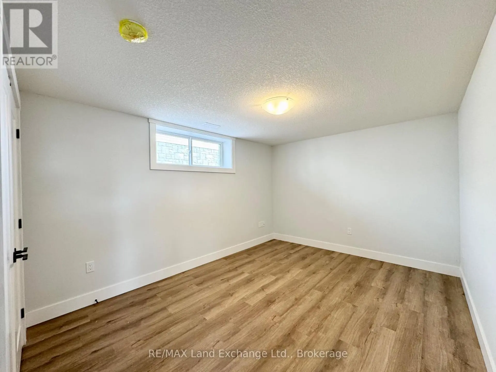358 IVINGS DRIVE - Image 15