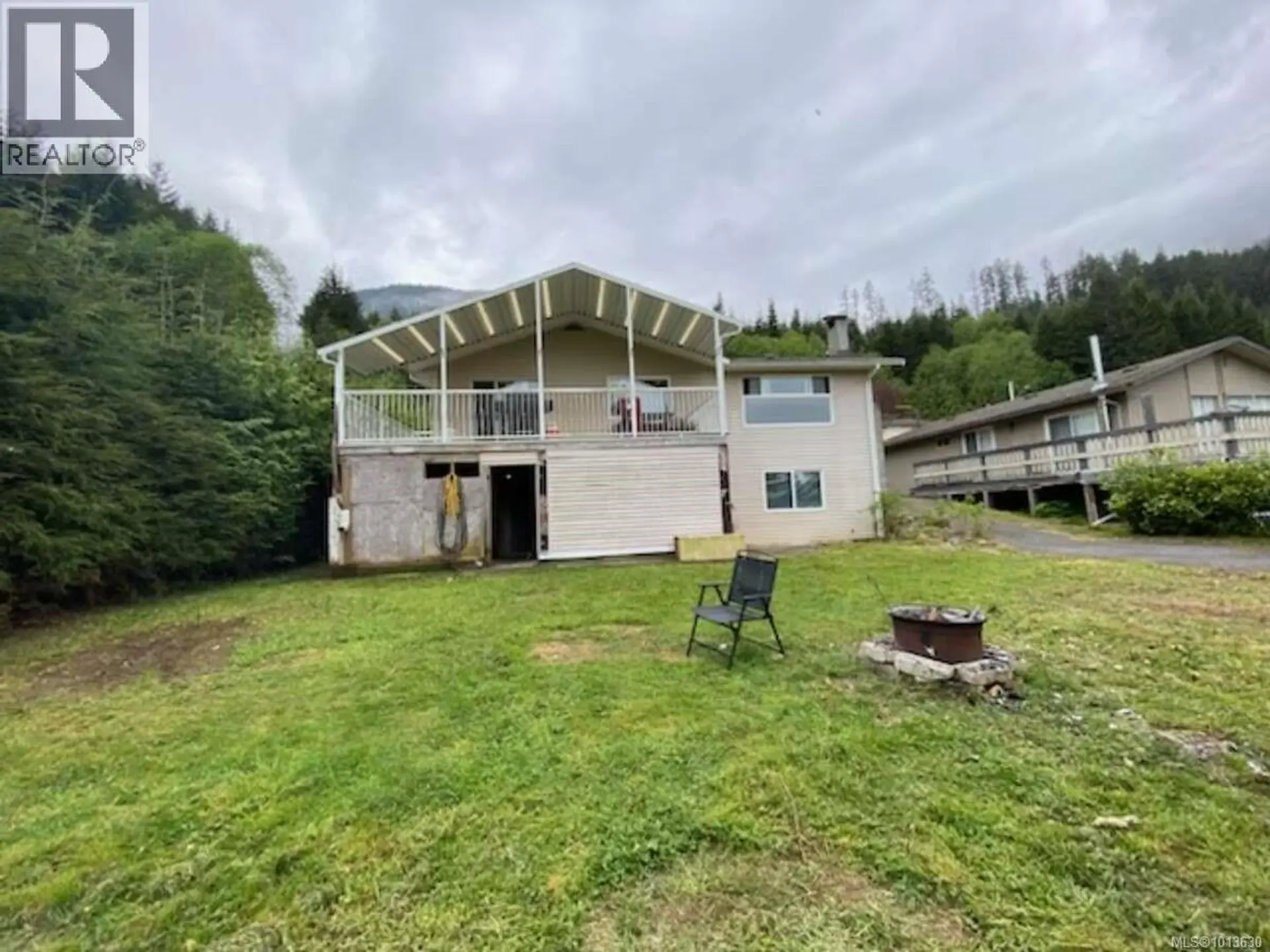 Property at 551 MACMILLAN DR, Sayward, BC