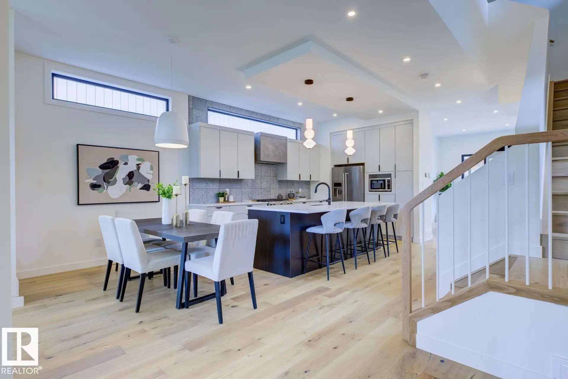 9346 72 AV NW - Image 2