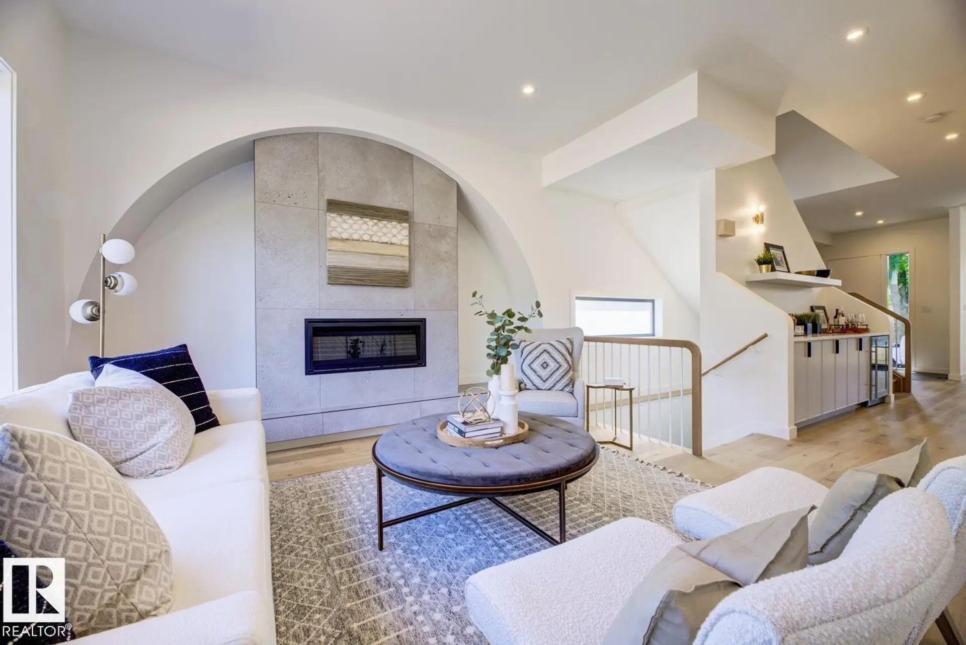 9346 72 AV NW - Image 6