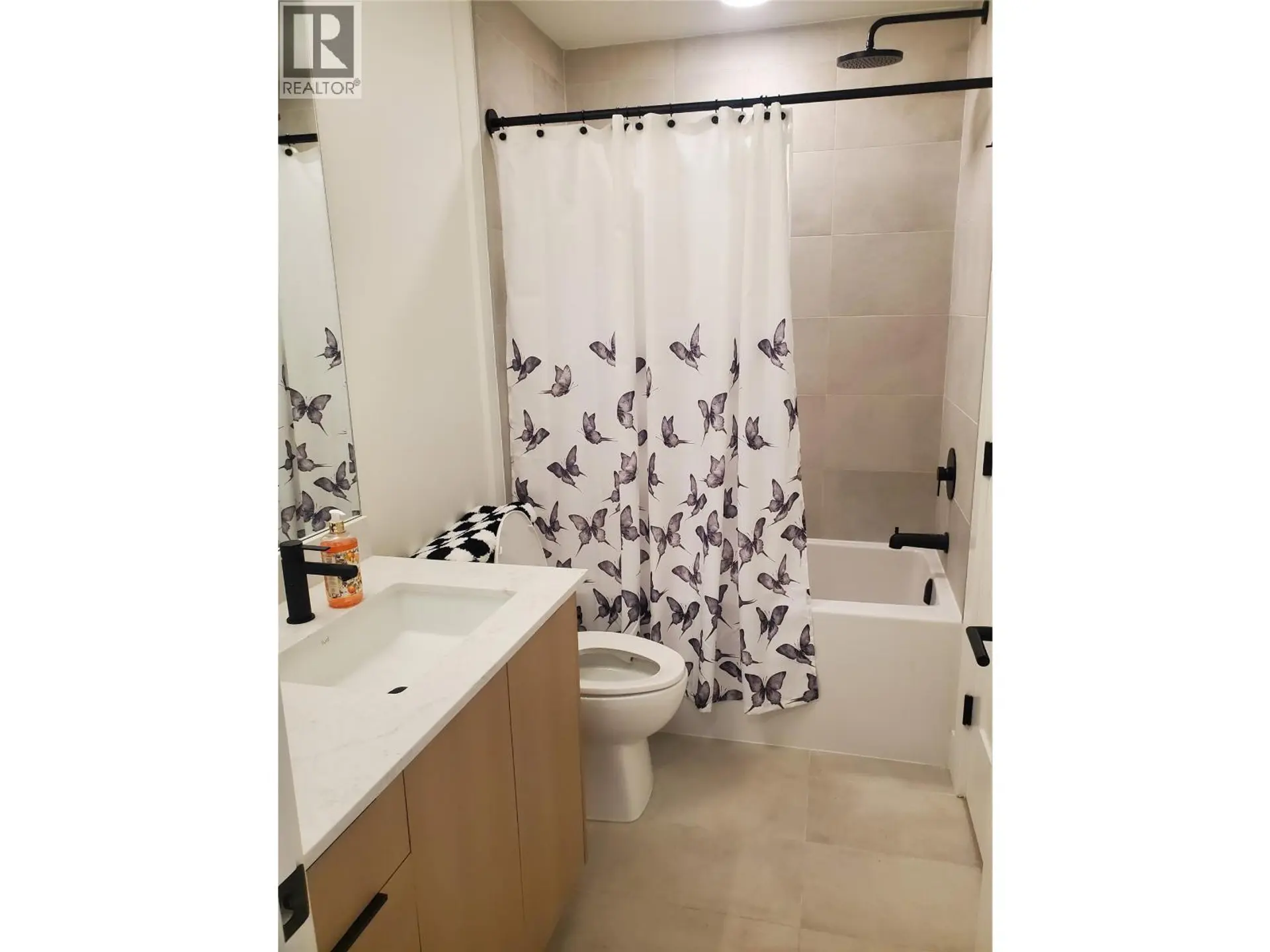 Property at #211 620 CORONATION AVENUE, Kelowna, BC