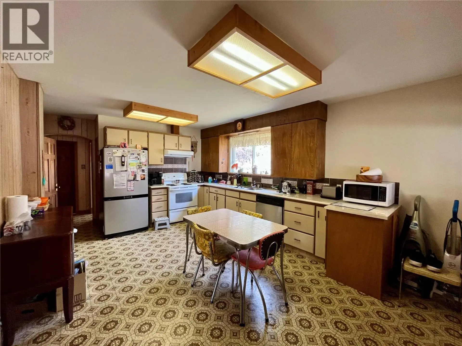 Property at 1118 KILDARE STREET, New Denver, BC