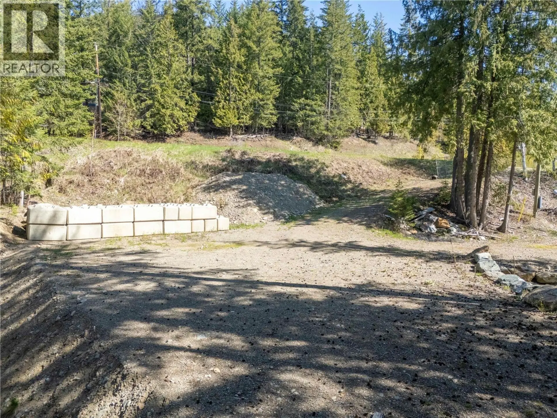 Property at 2699 FRASER ROAD, Anglemont, BC