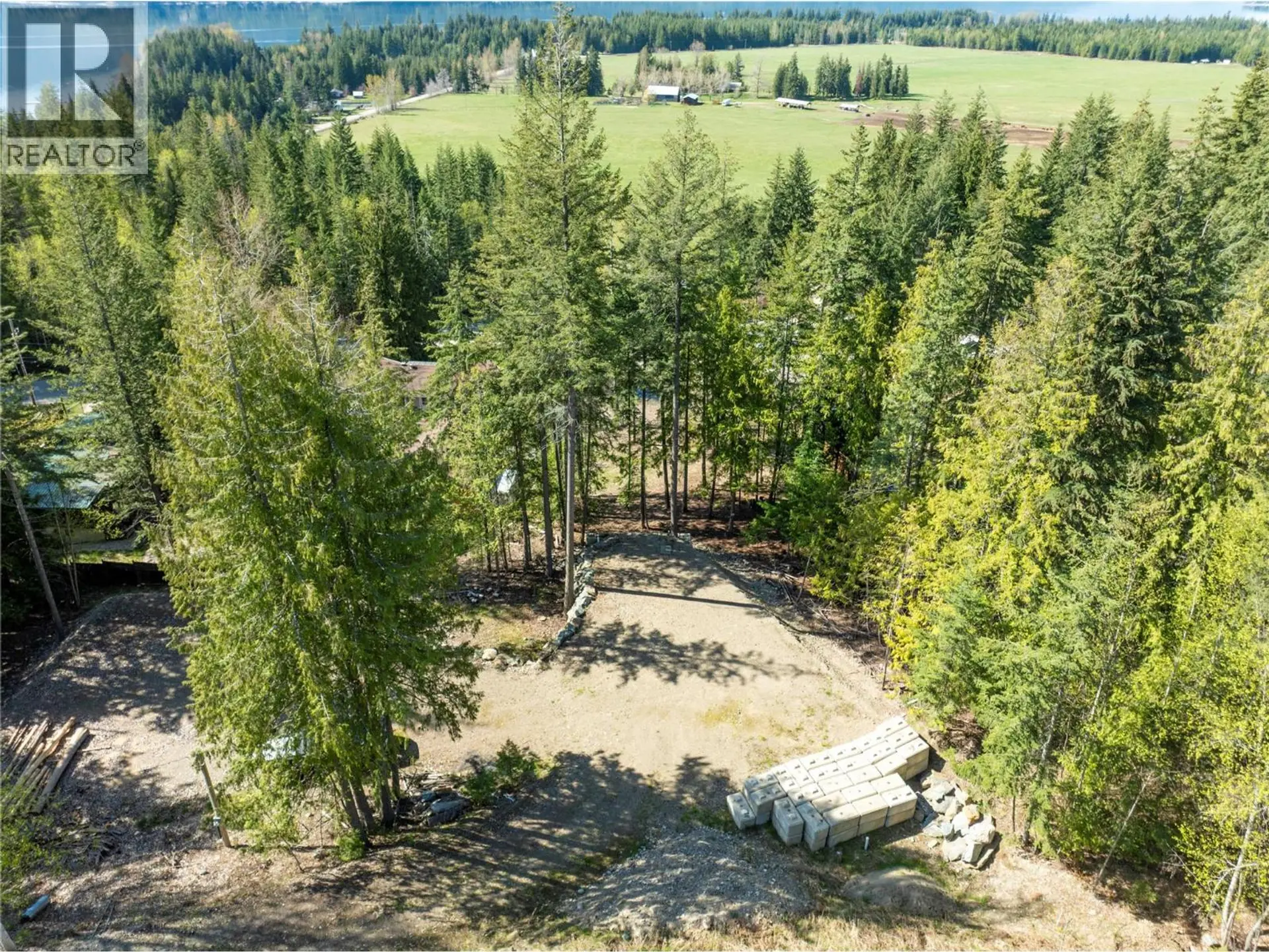 Property at 2699 FRASER ROAD, Anglemont, BC