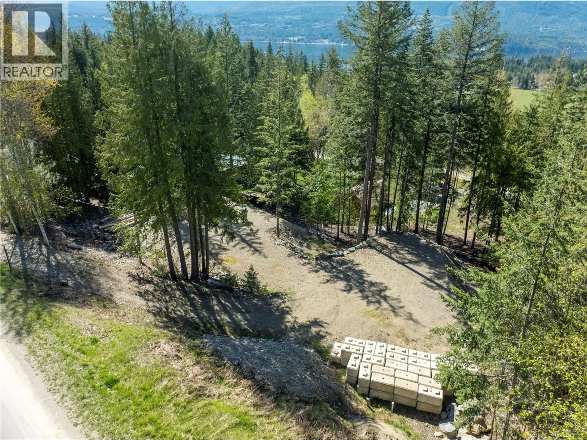 Property at 2699 FRASER ROAD, Anglemont, BC