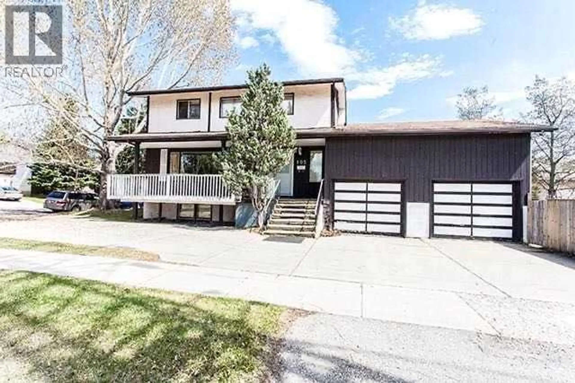 105 VALHALLA CRESCENT NW - Image 2