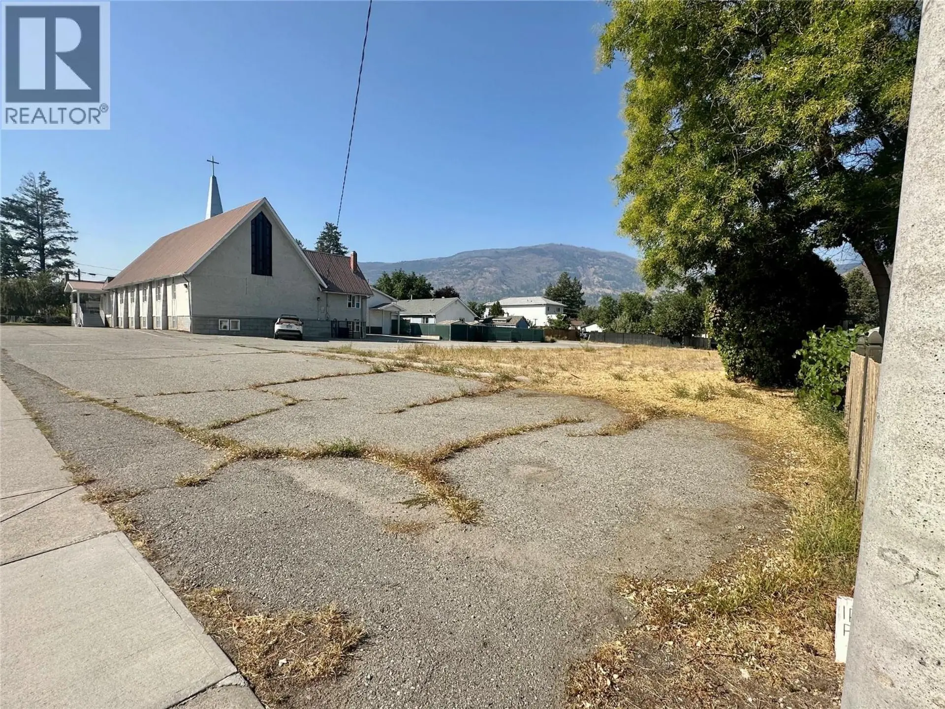 Property at 5812 AIRPORT STREET, Oliver, BC