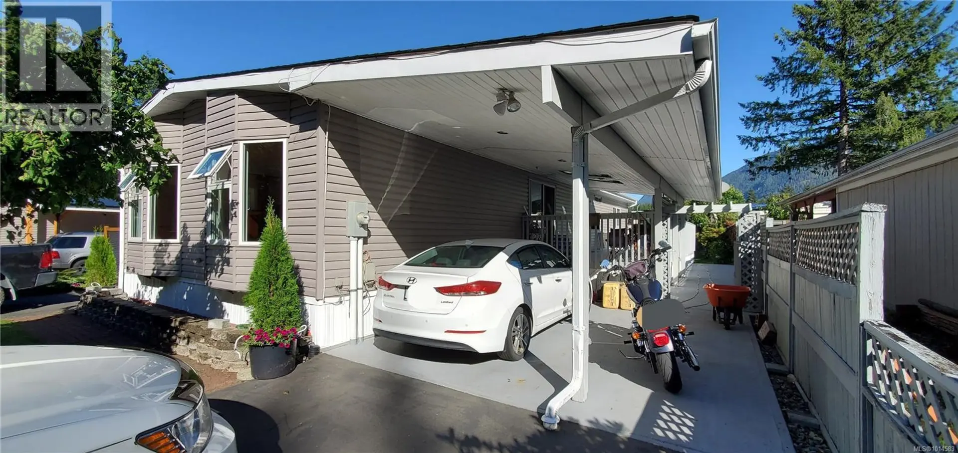 Property at 608 White Ridge Dr, Gold River, BC
