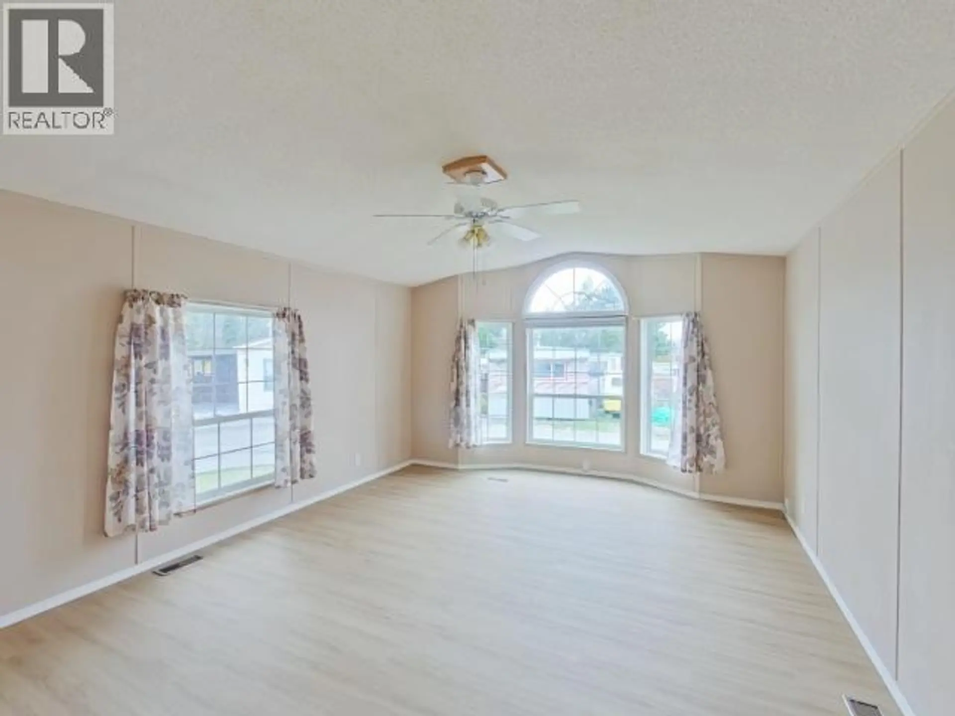 Property at 45-6271 MCANDREW AVE, Powell River, BC