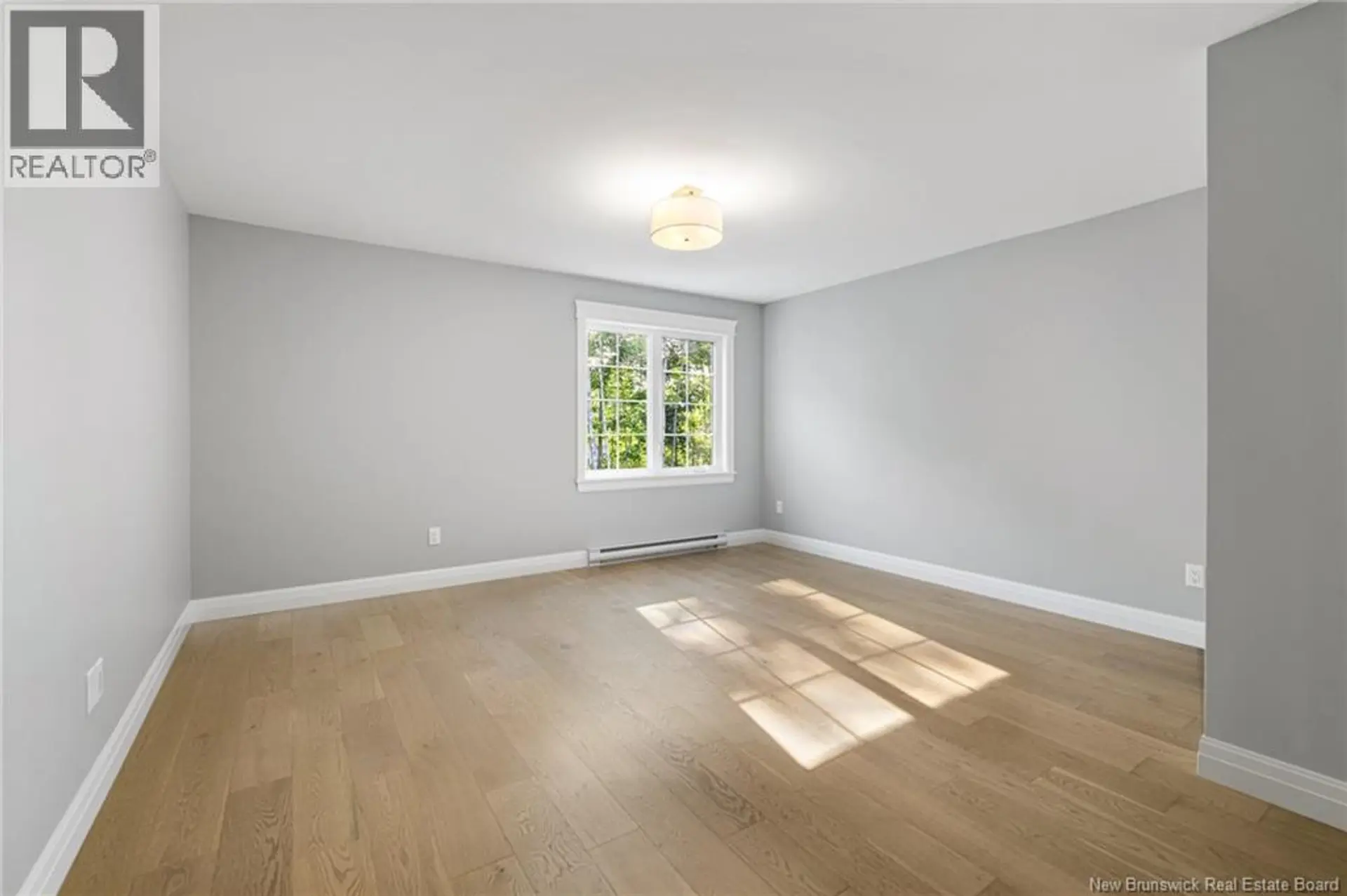 45 PICARDIE CRESCENT - Image 12