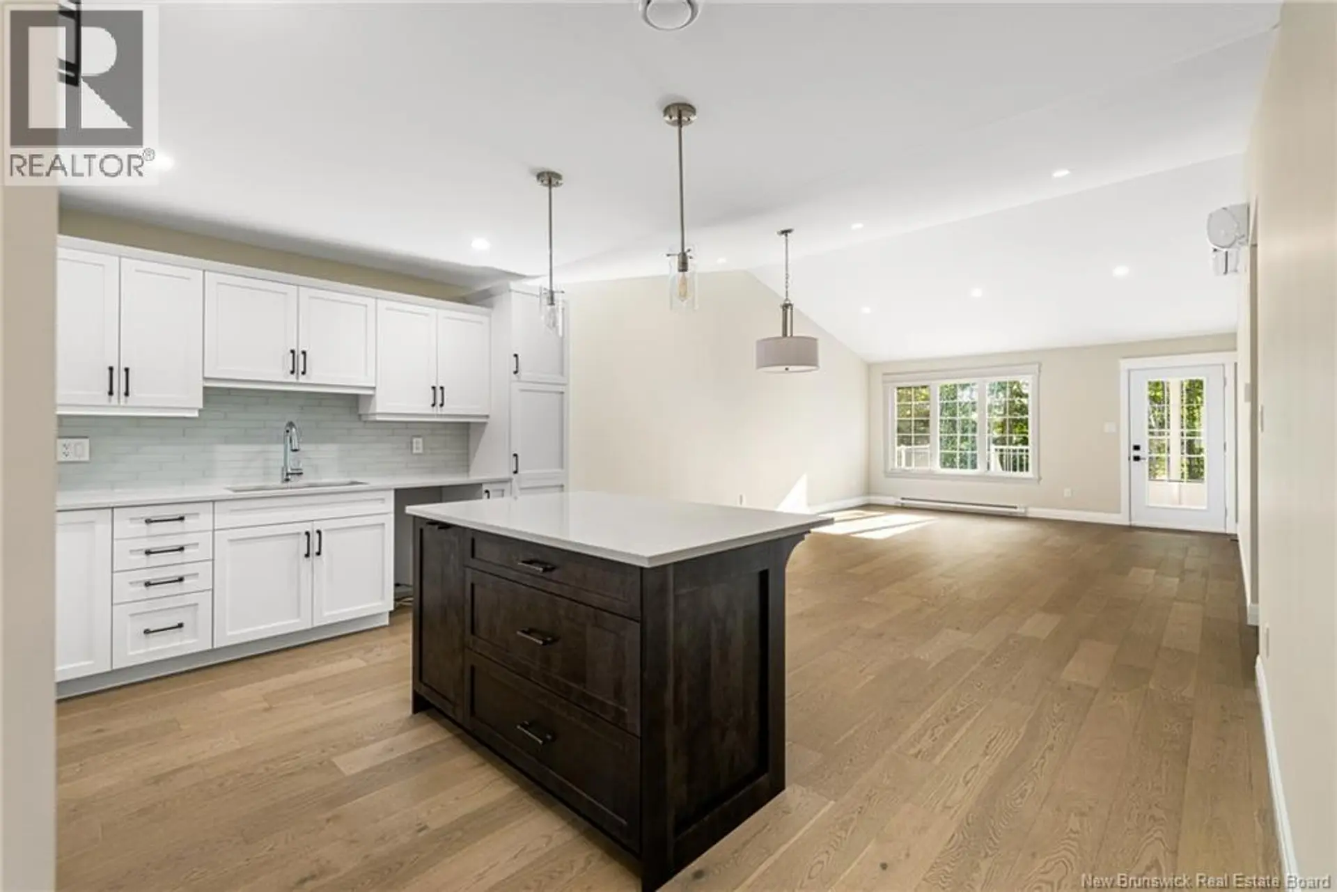 45 PICARDIE CRESCENT - Image 4