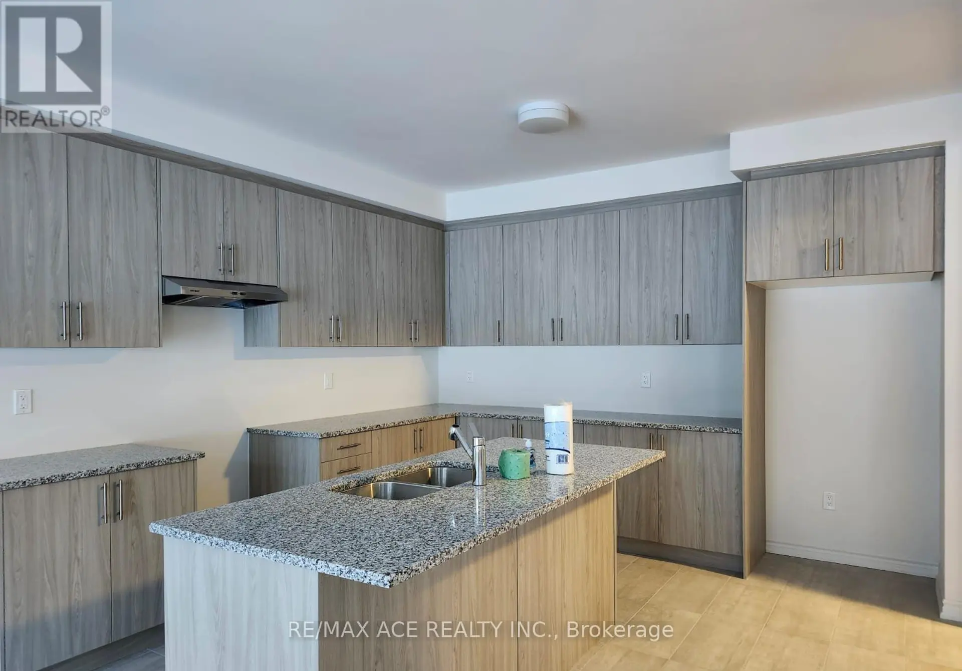 1025 TRAILSVIEW AVENUE - Image 5
