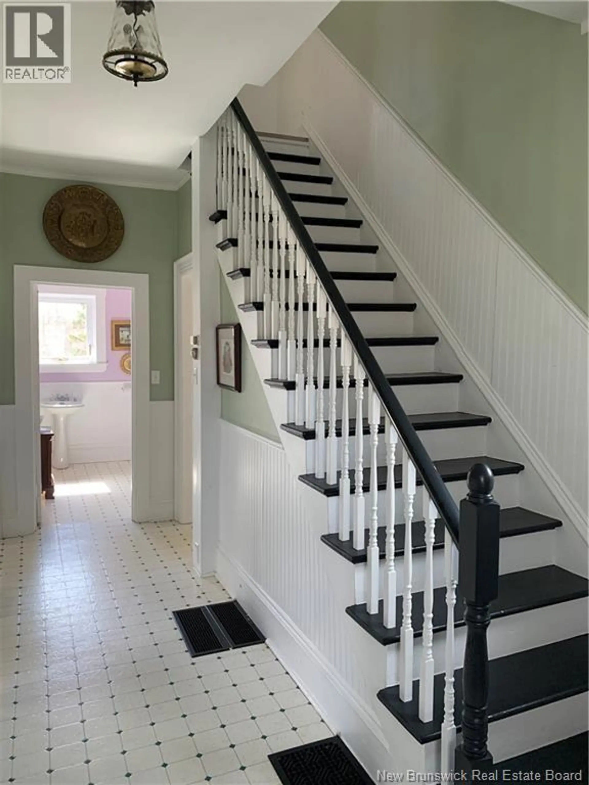38 KING STREET - Image 10