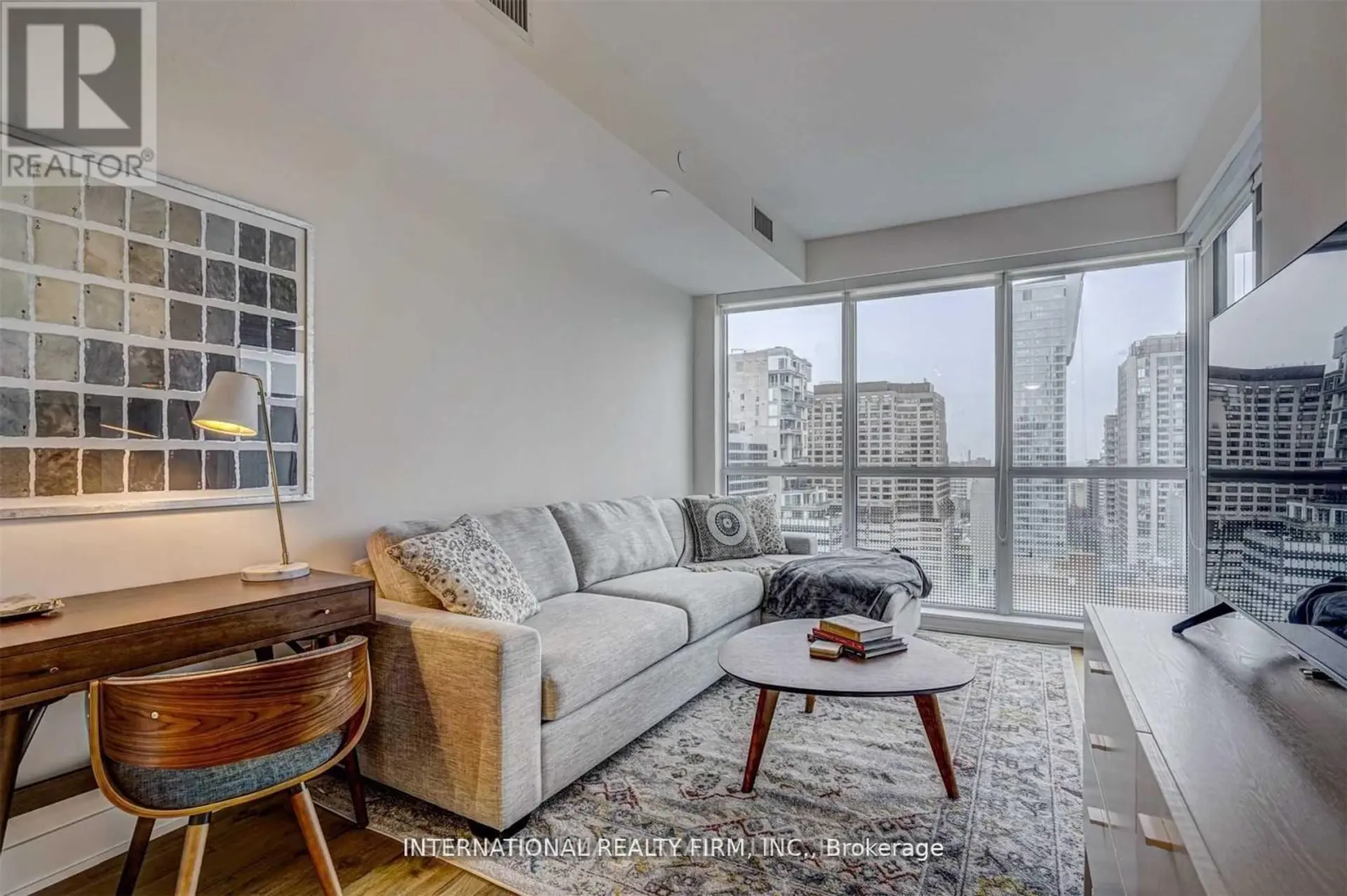 #1903 88 CUMBERLAND STREET - Image 1