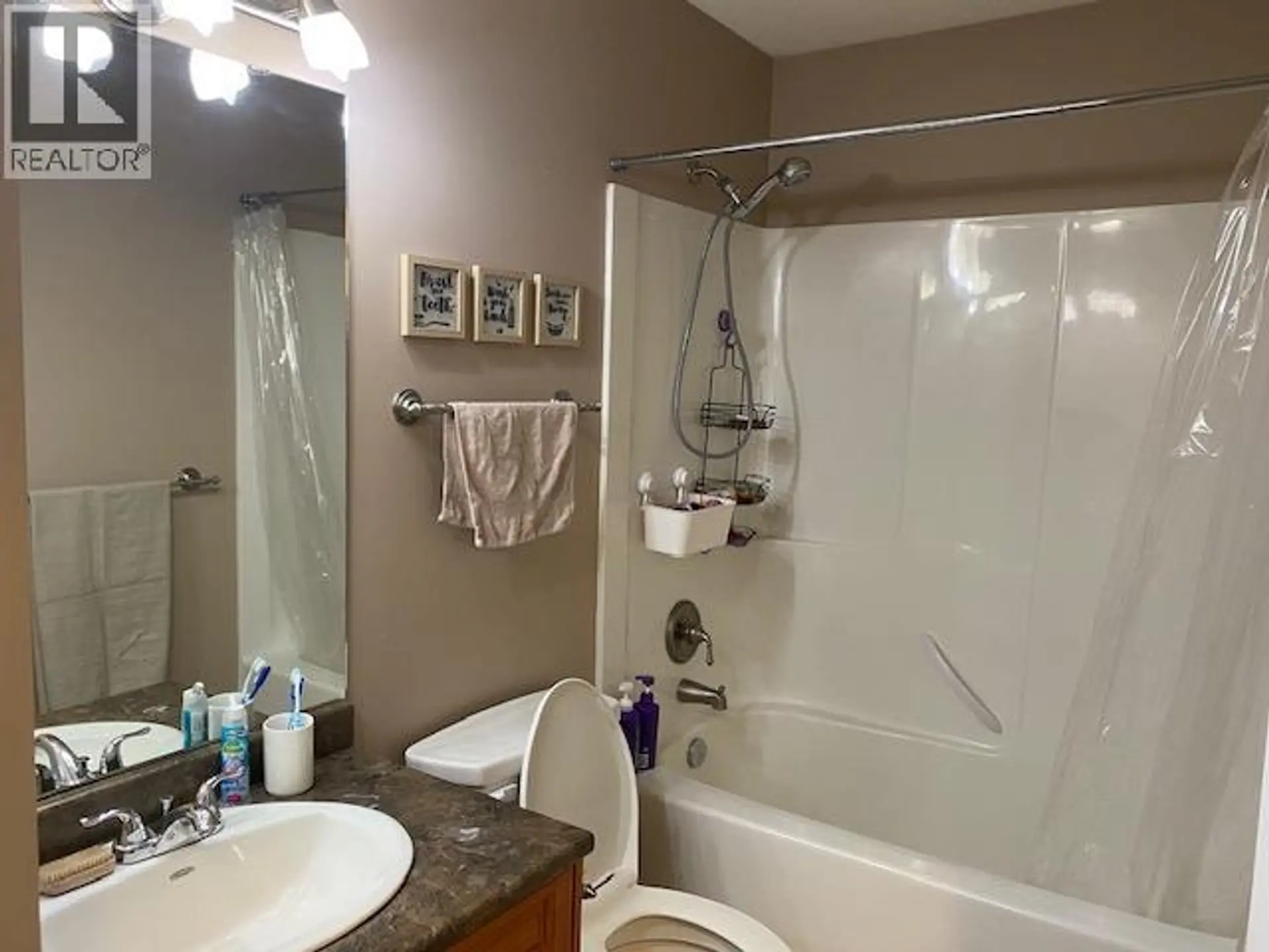 Property at 5404 HILLSIDE AVENUE, Chetwynd, BC