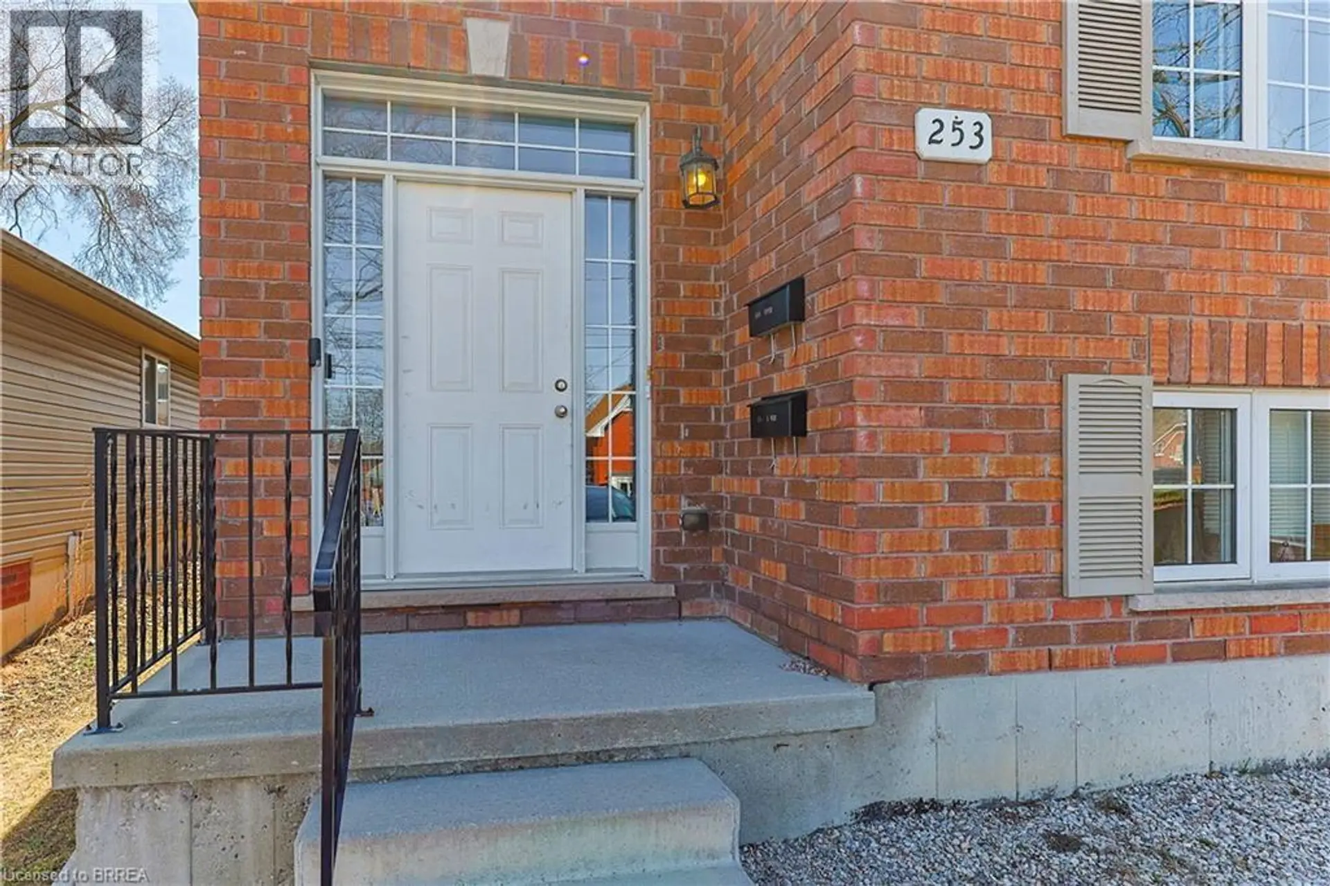 253 WELLINGTON STREET - Image 6