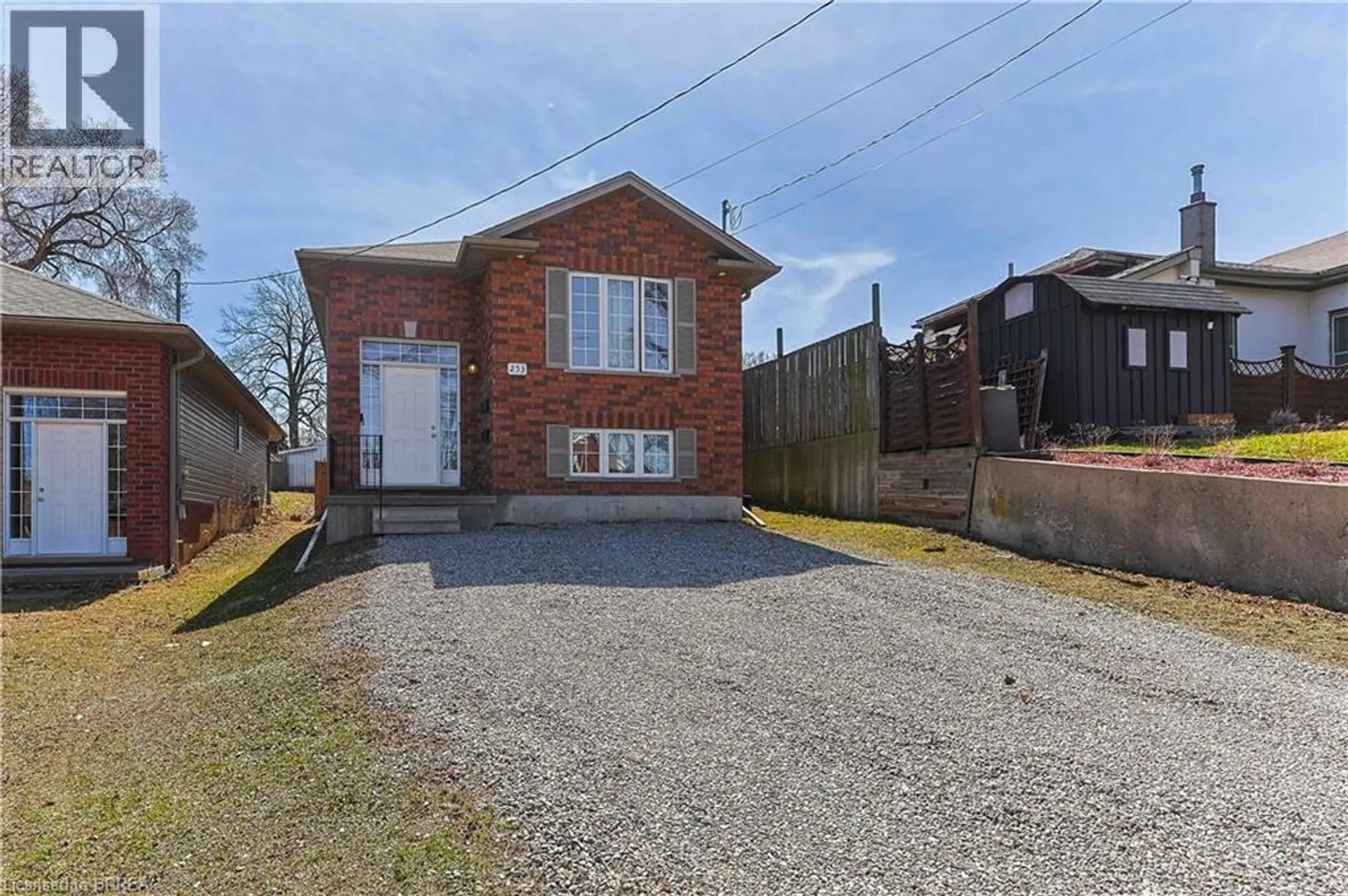 253 WELLINGTON STREET - Image 3