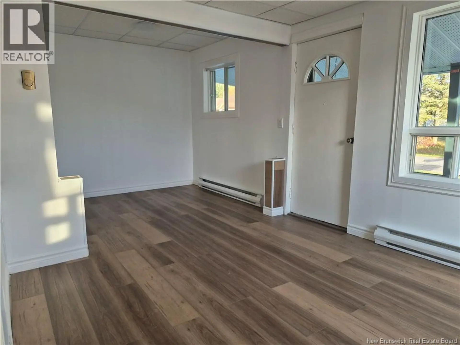 6 DAMASE STREET - Image 10