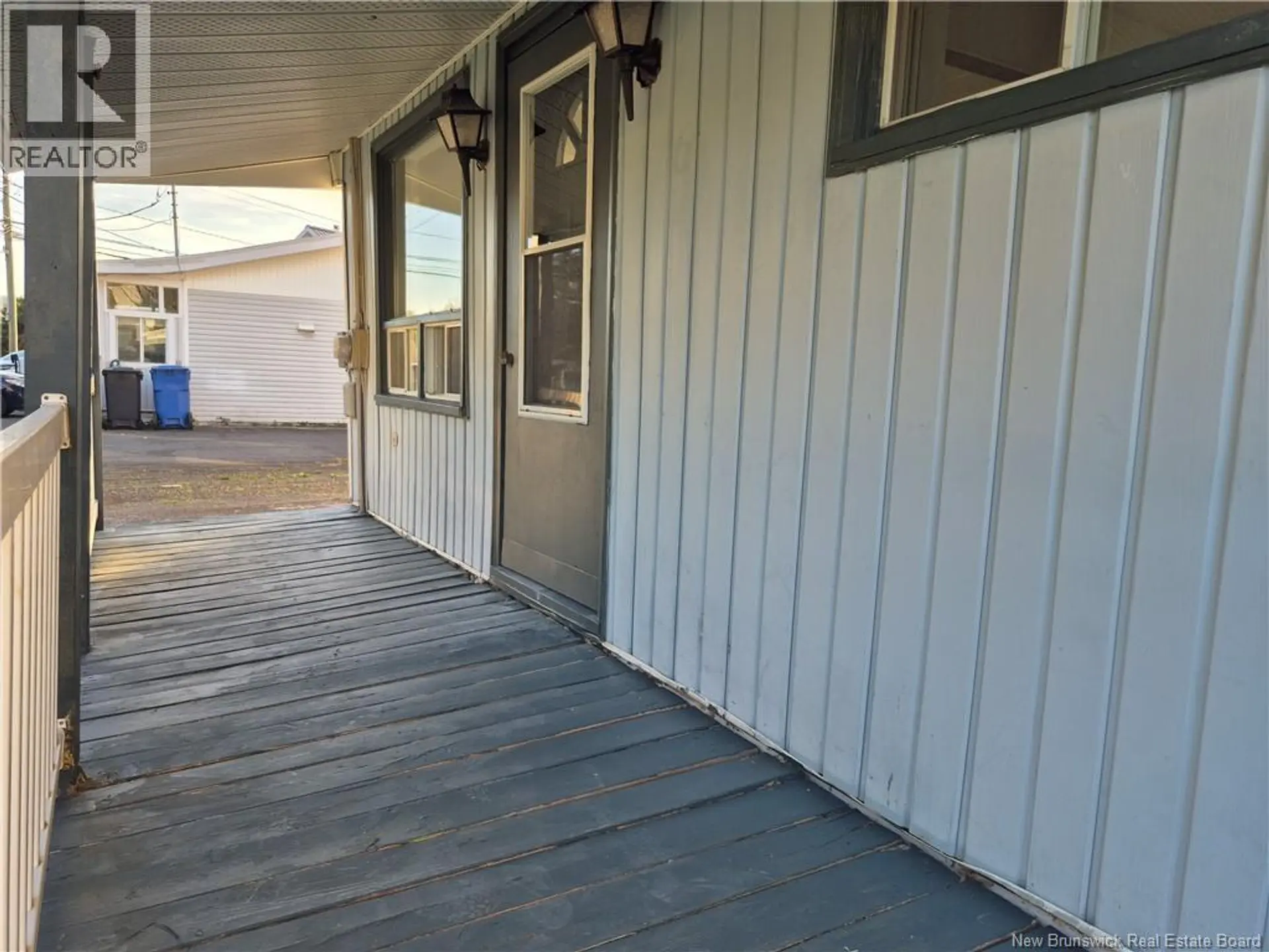 6 DAMASE STREET - Image 3