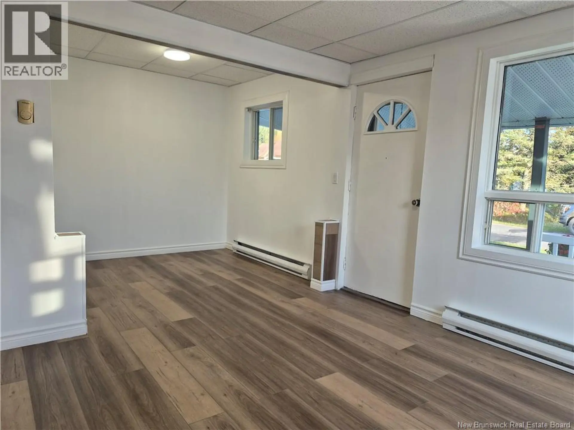 6 DAMASE STREET - Image 12