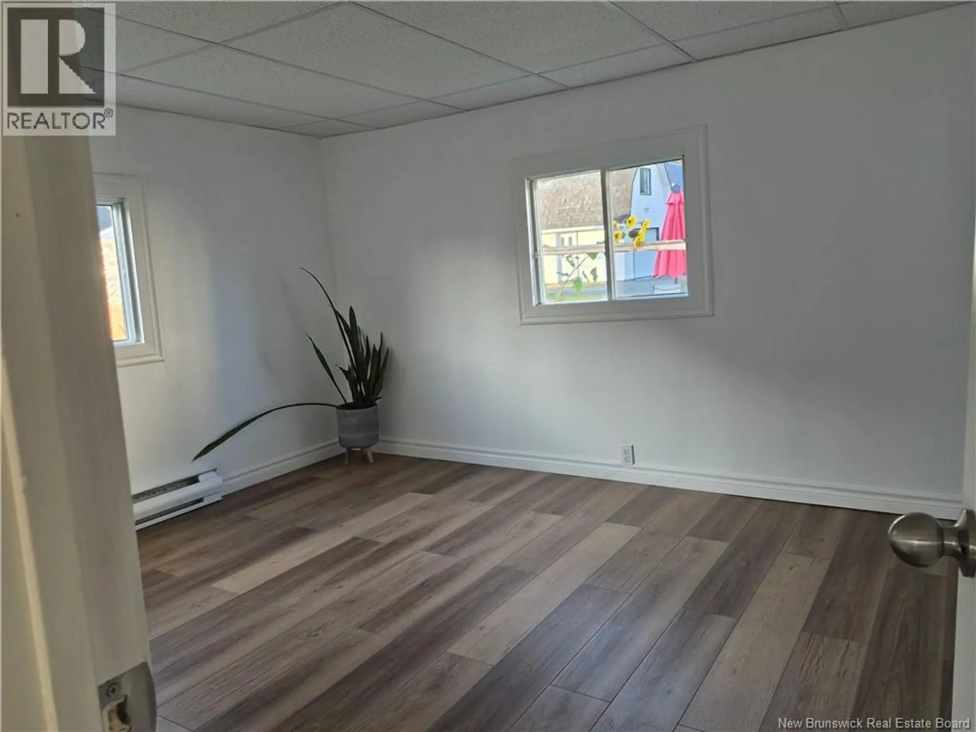 6 DAMASE STREET - Image 16