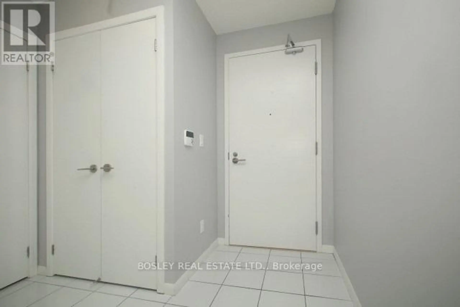 #468 209 FORT YORK BOULEVARD - Image 2
