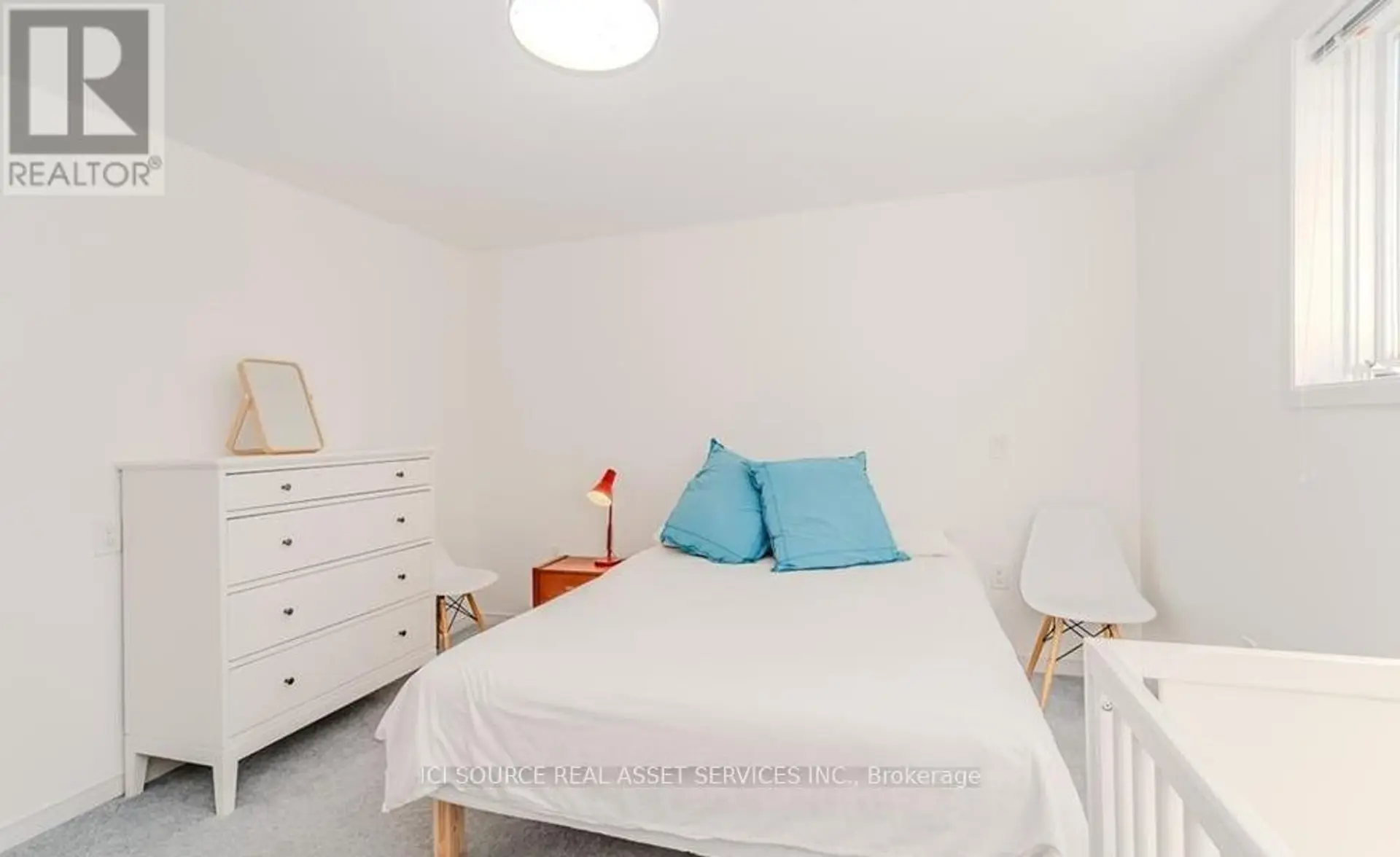 9 INDIAN CRESCENT - Image 11