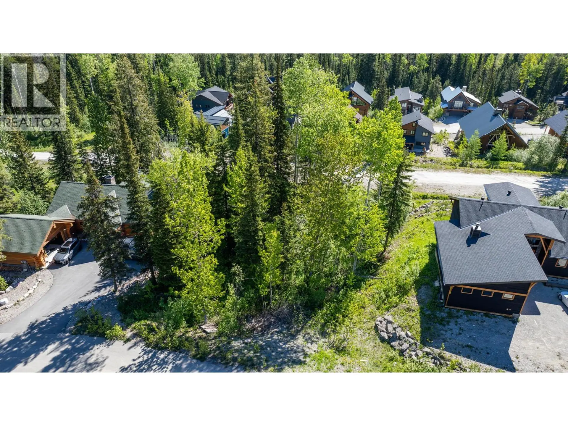 Property at LOT 3 THOMPSON CRESCENT, Golden, BC