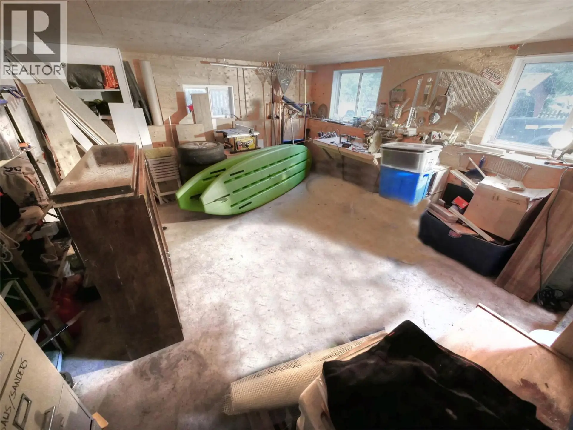 Property at 3560 UPPER LEVELS ROAD, Robson, BC