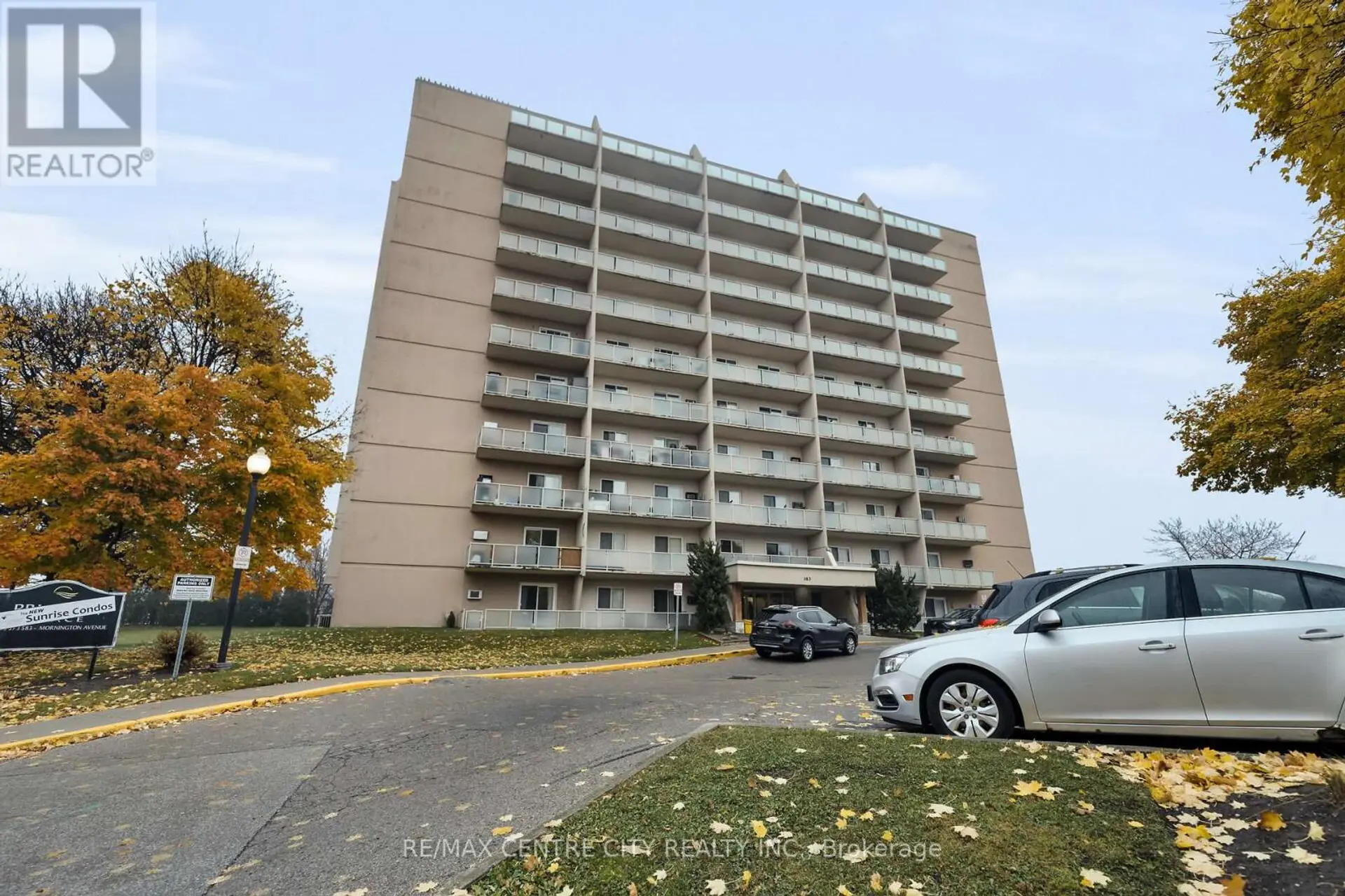 #801 573 MORNINGTON AVENUE - Image 1