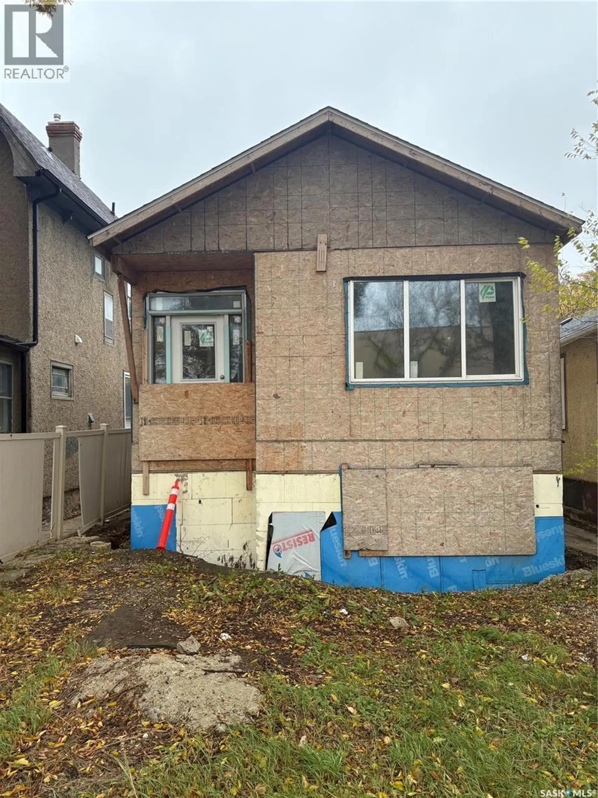 3231 DEWDNEY AVENUE - Image 1