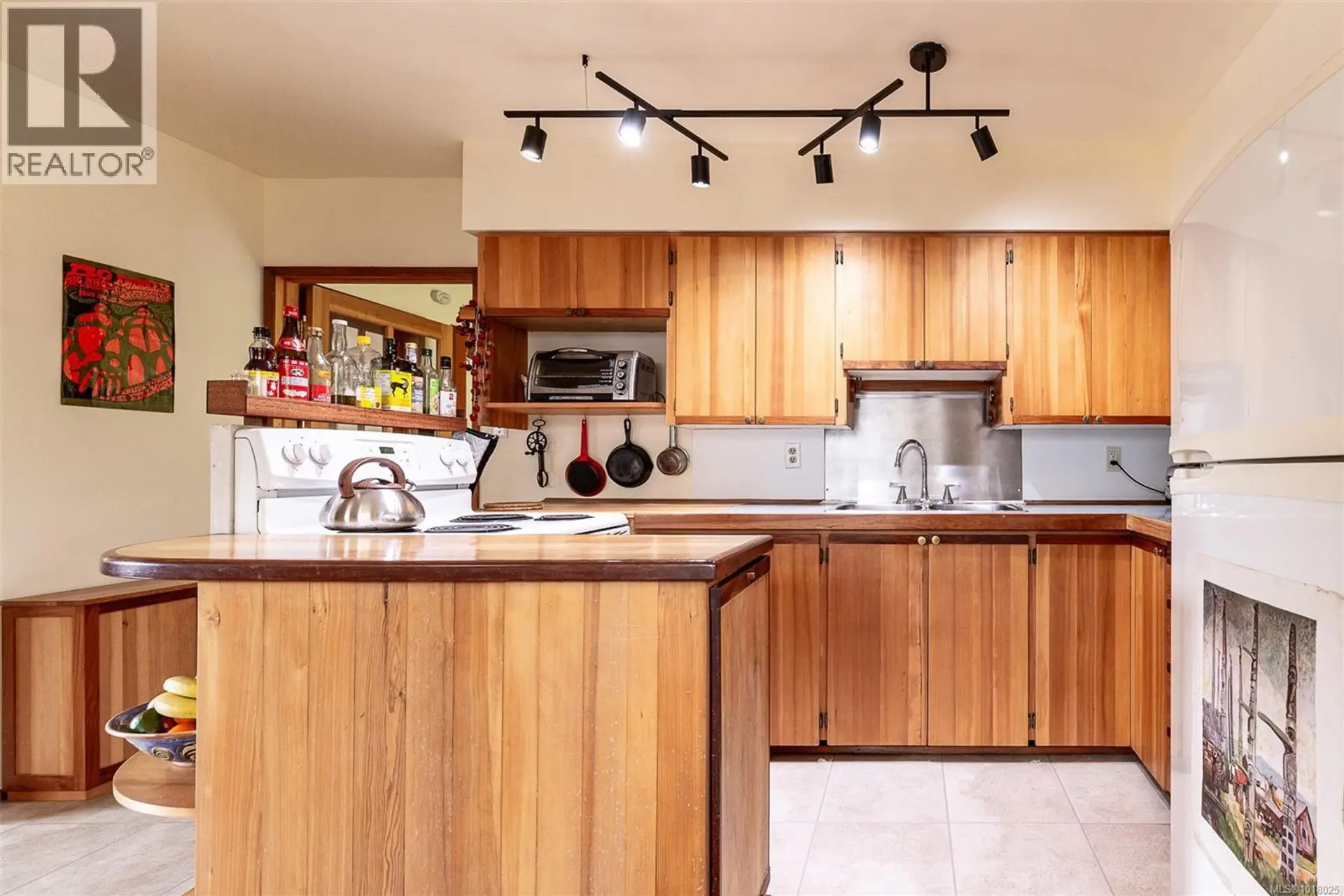 Property at 6686 BELL MCKINNON RD, Duncan, BC