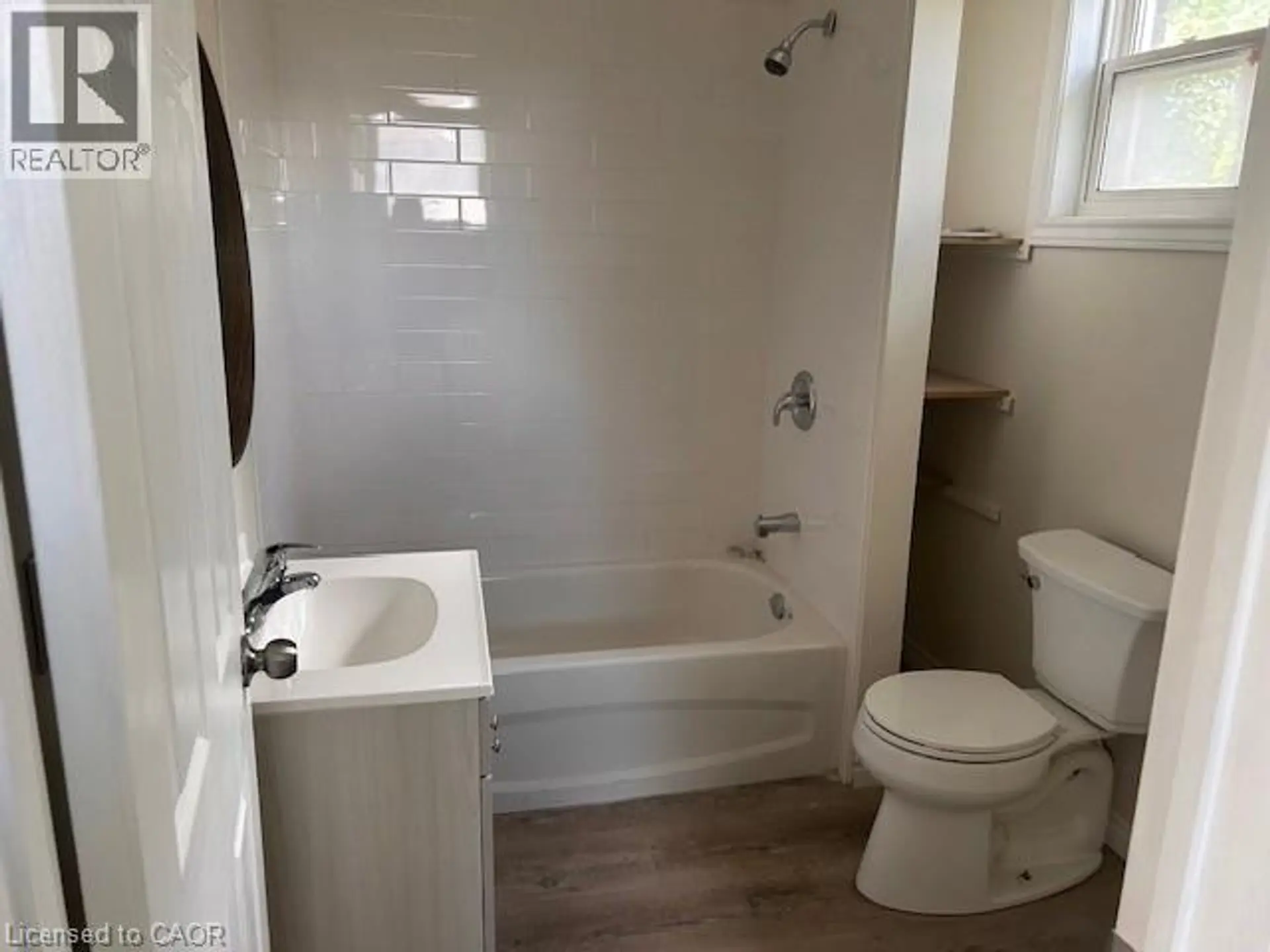 33-35 E WOOD STREET E - Image 10