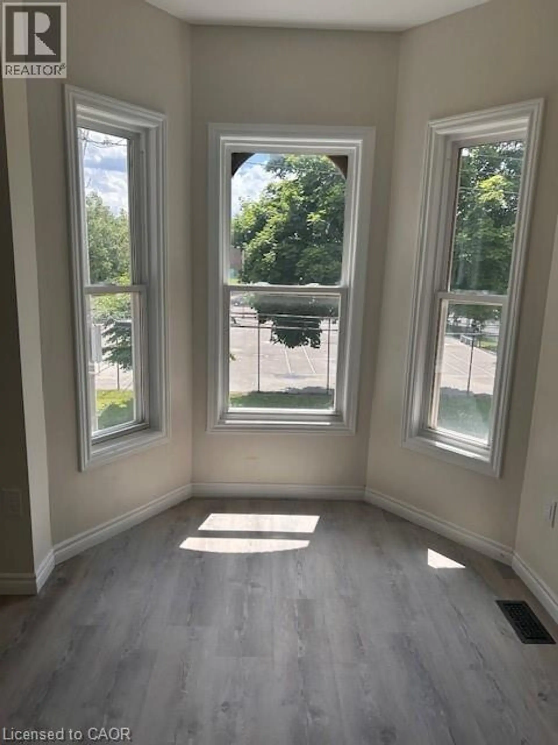 33-35 E WOOD STREET E - Image 15