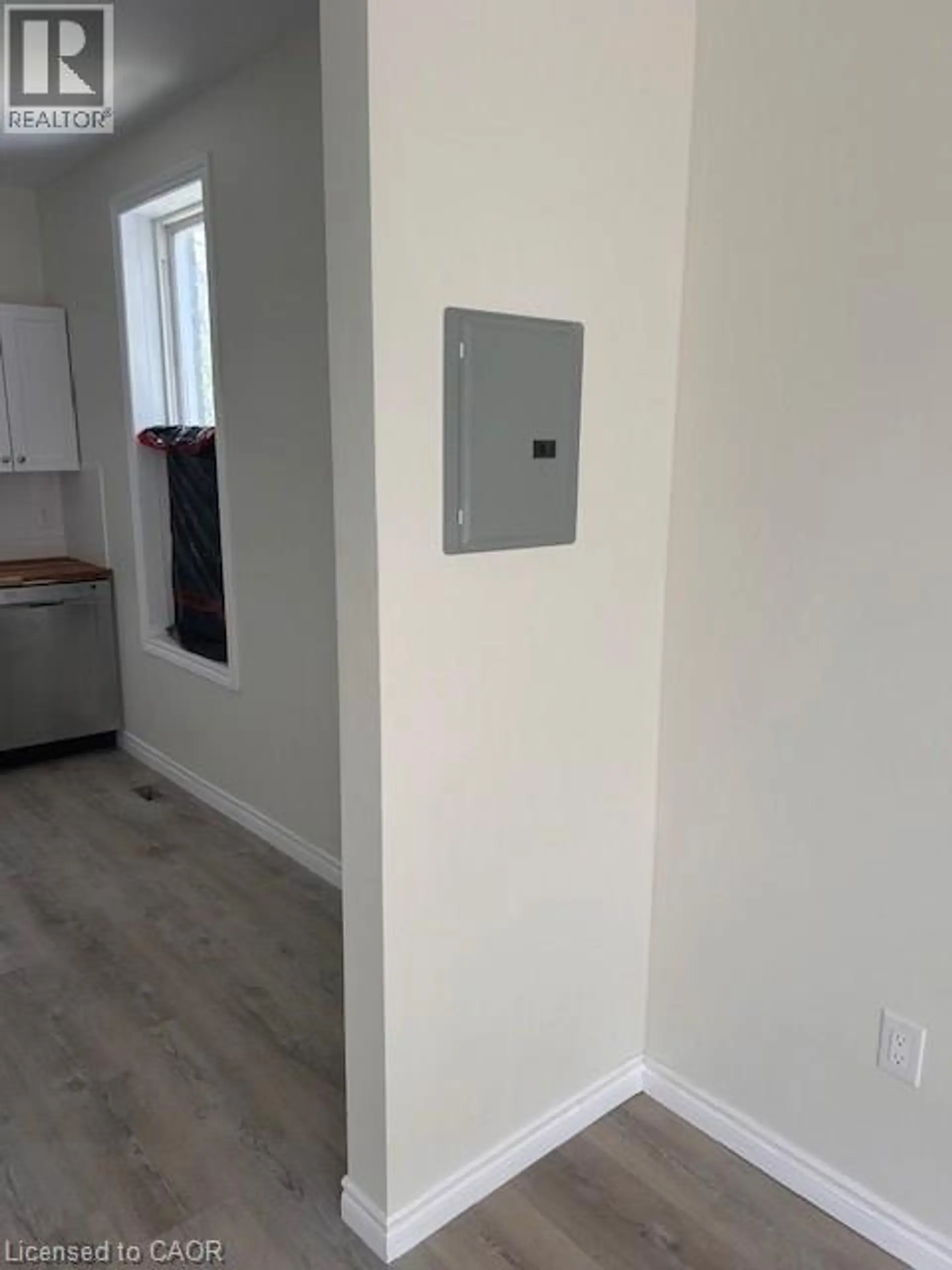 33-35 E WOOD STREET E - Image 9