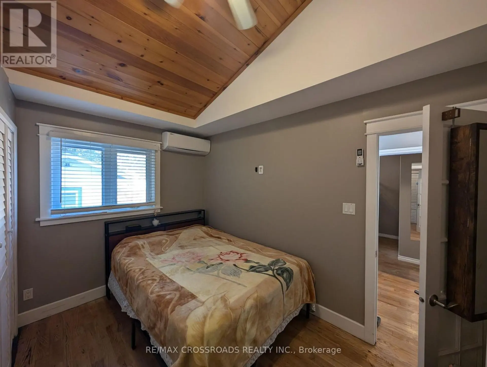 674 CHESTNUT STREET - Image 11