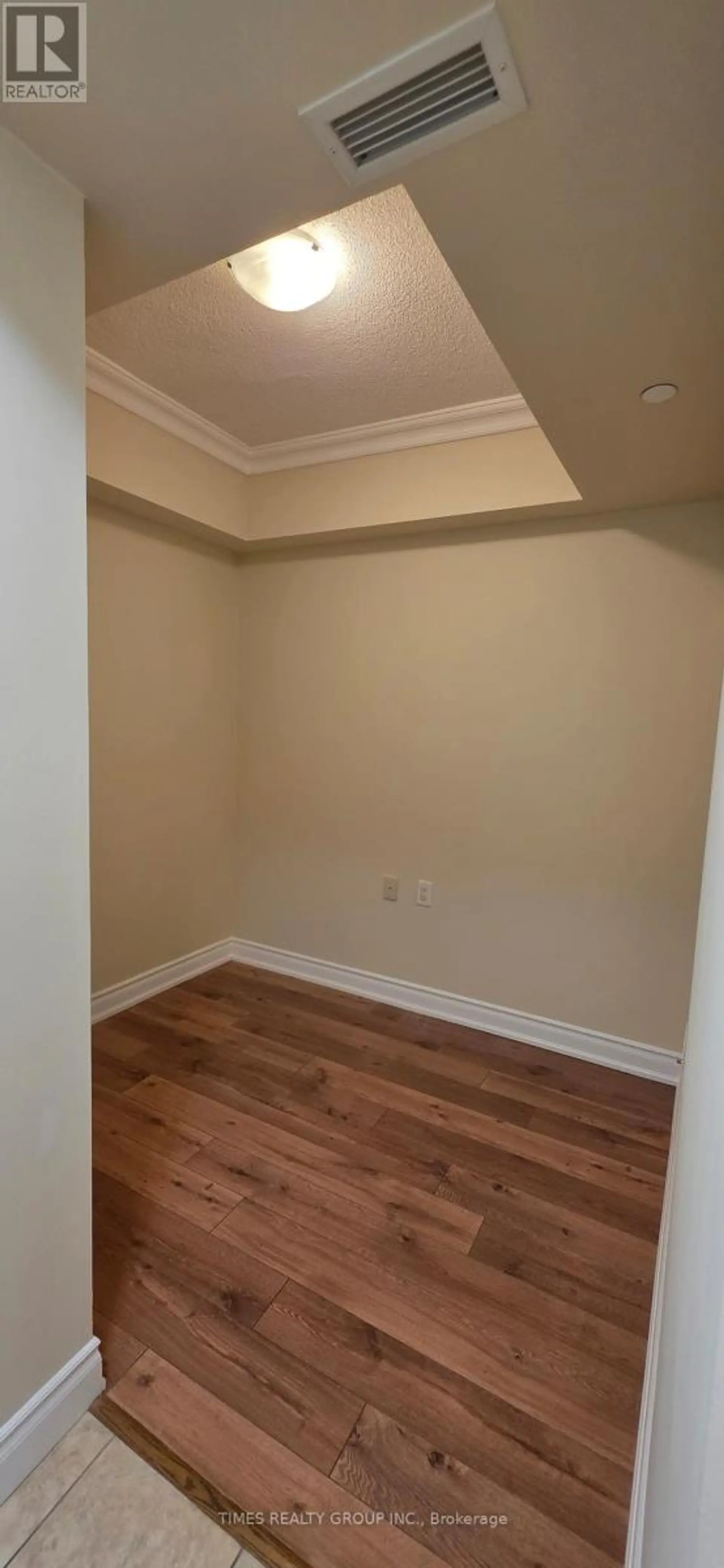 #1705 3 MARINE PARADE DRIVE - Image 10