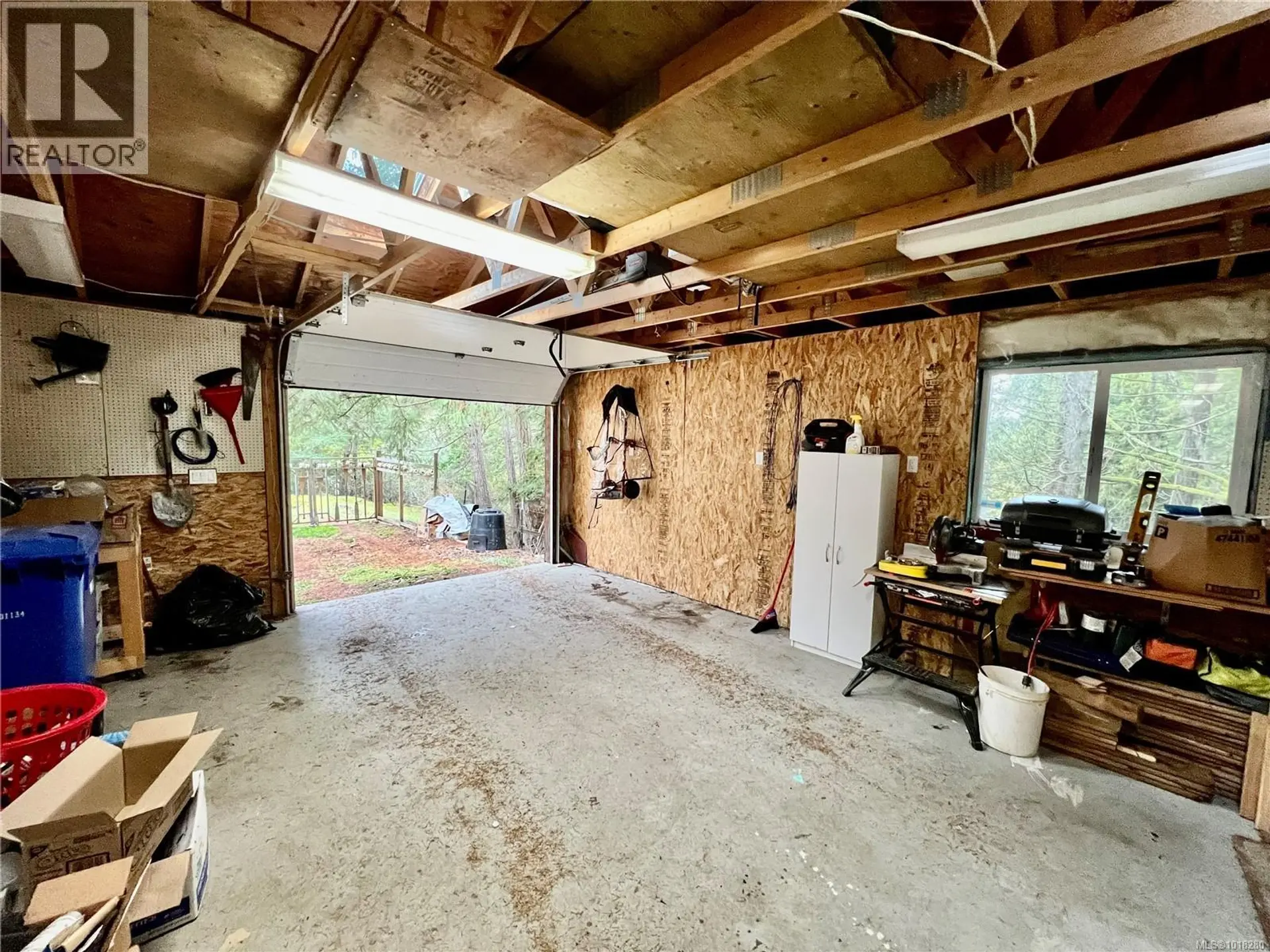 Property at 702 CHARTER RD, Mayne Island, BC