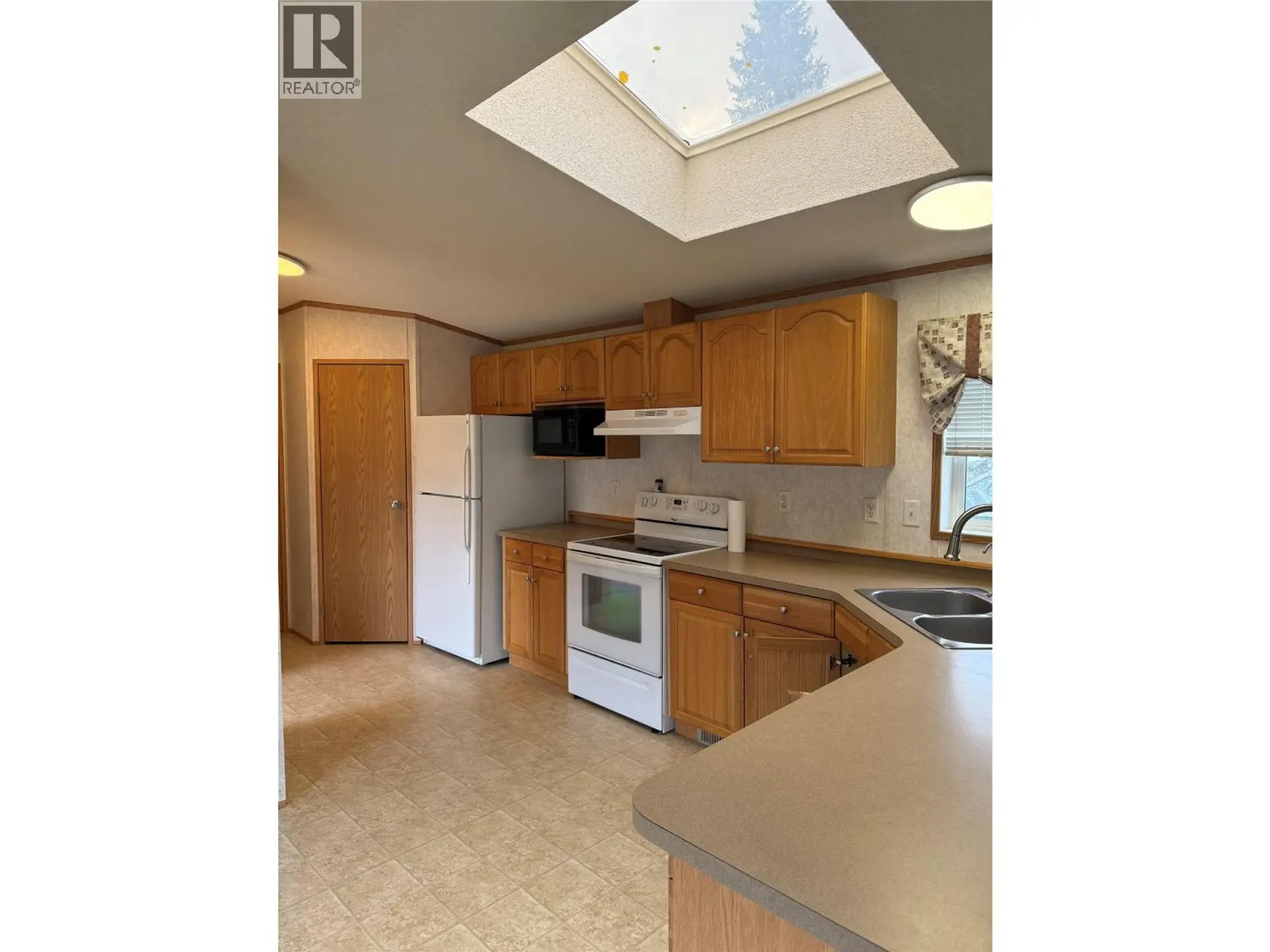 Property at 155 PINEWOOD CRESCENT, Tumbler Ridge, BC