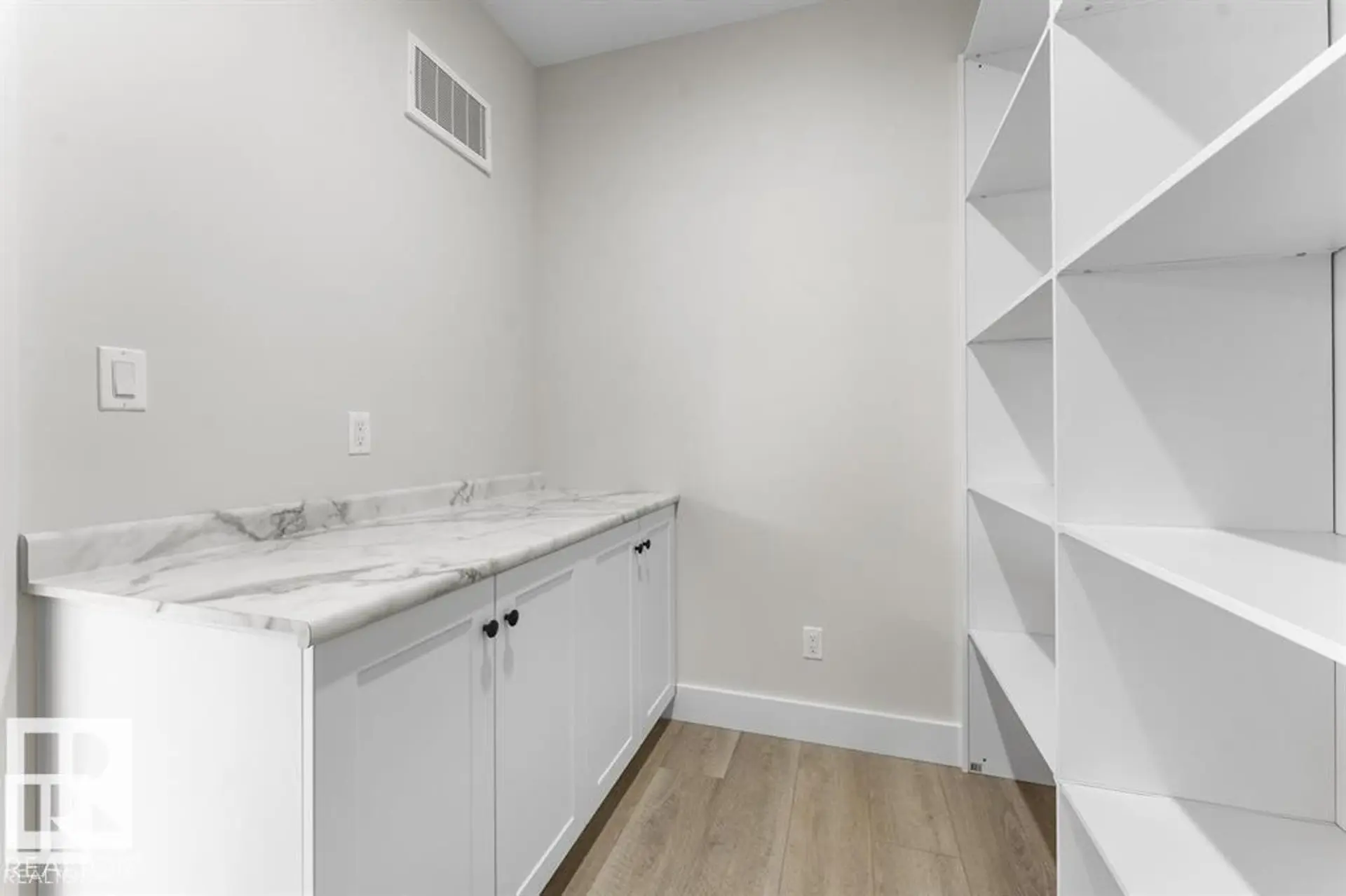402 42230 TOWNSHIP ROAD 632 - Image 14