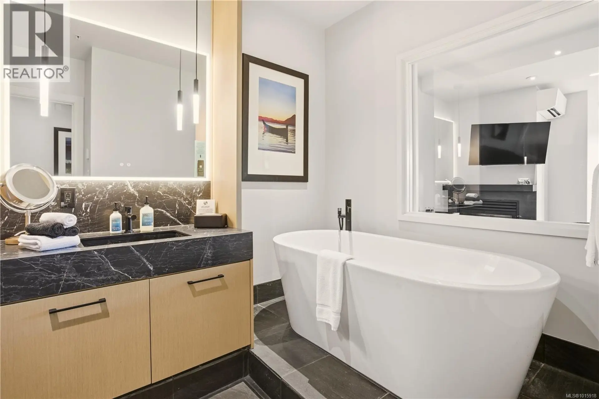 Property at #306 596 MARINE DR, Ucluelet, BC