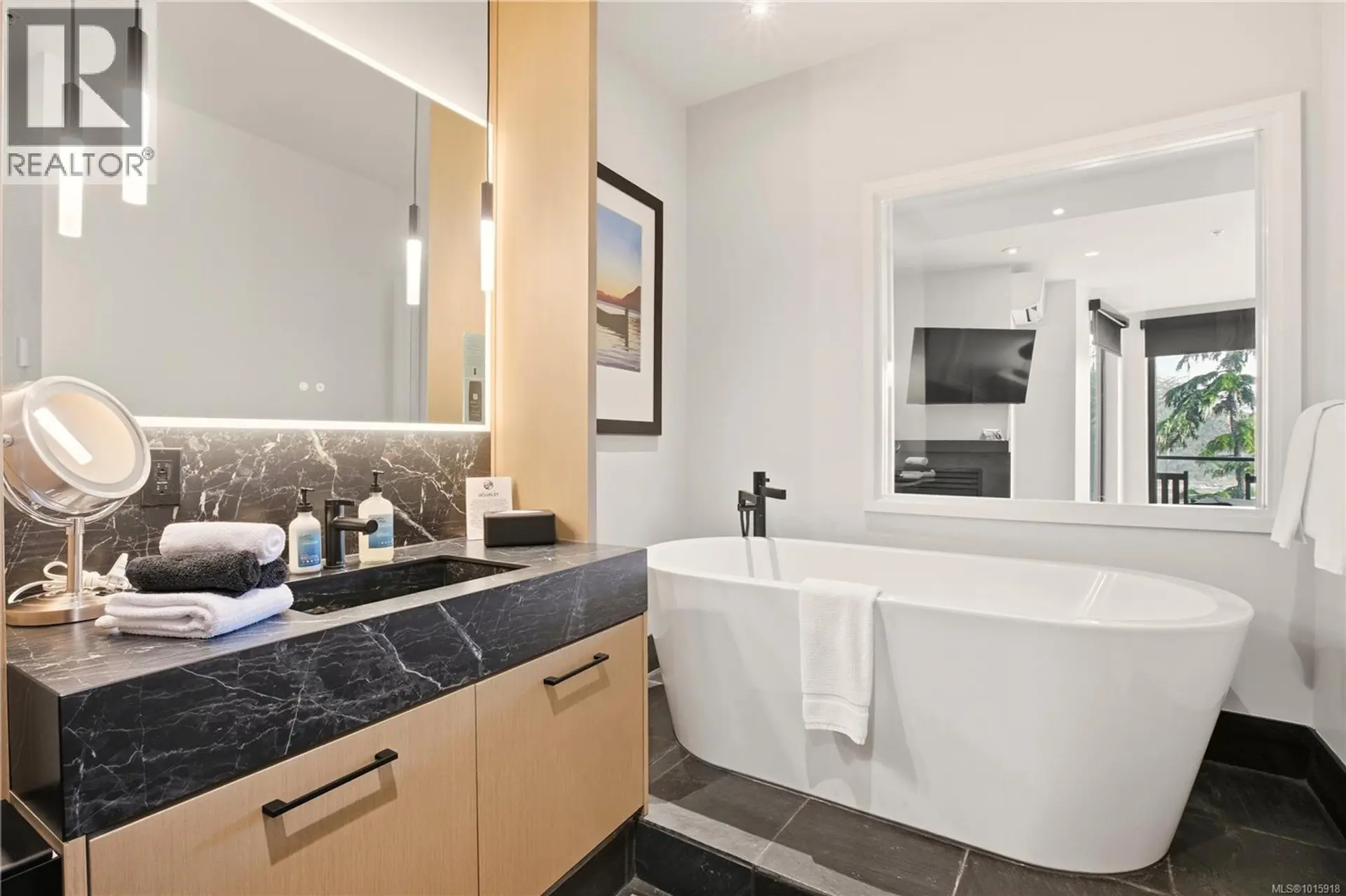 Property at #306 596 MARINE DR, Ucluelet, BC