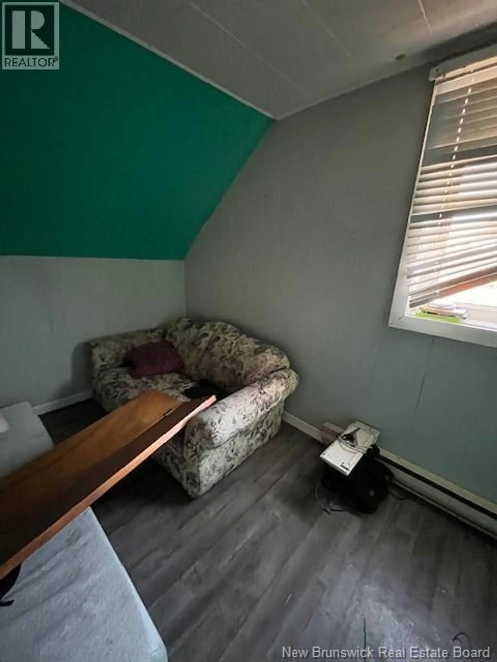 3 L'EGLISE STREET - Image 12