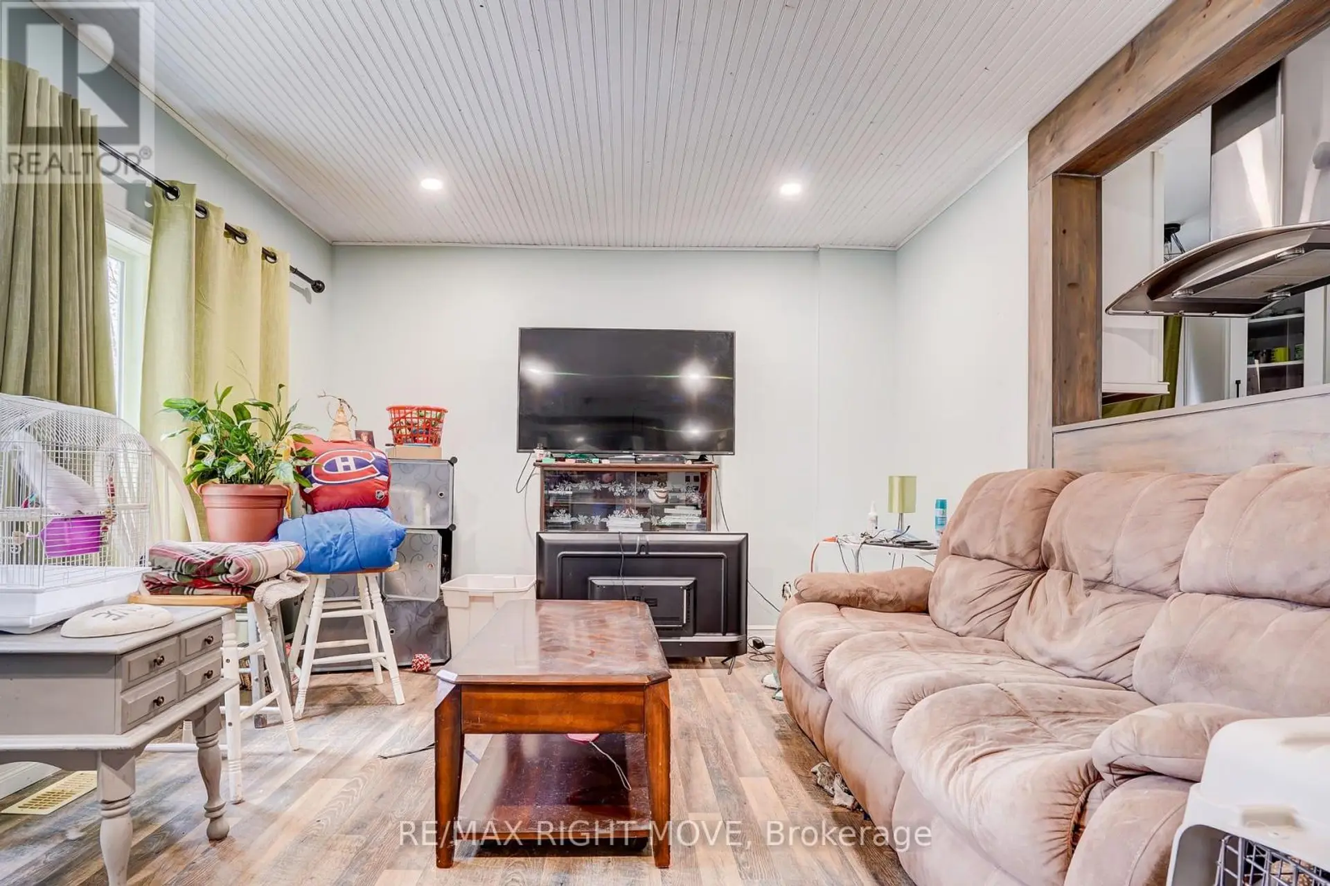 439 SUNDIAL DRIVE - Image 2