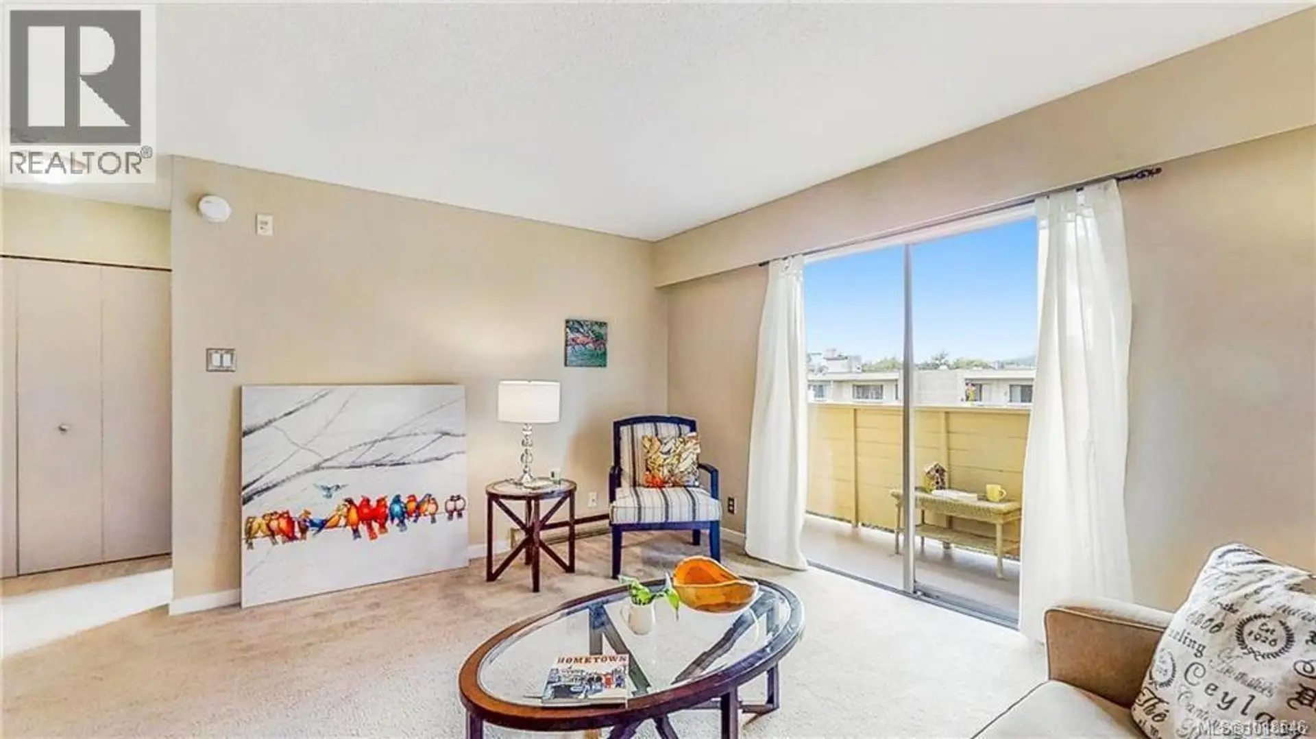 Property at #303 1597 MIDGARD AVE, Saanich, BC