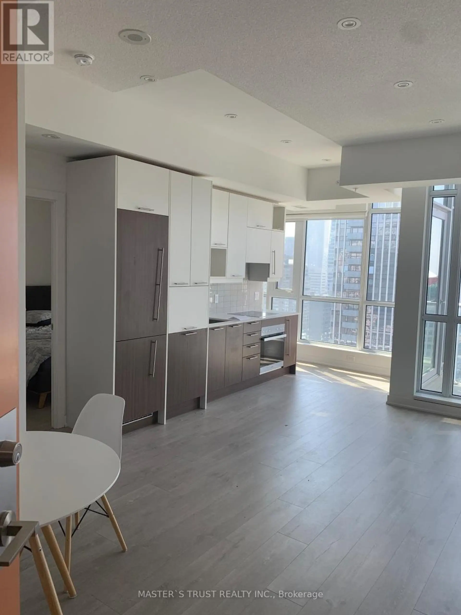 #2406 30 NELSON STREET - Image 14