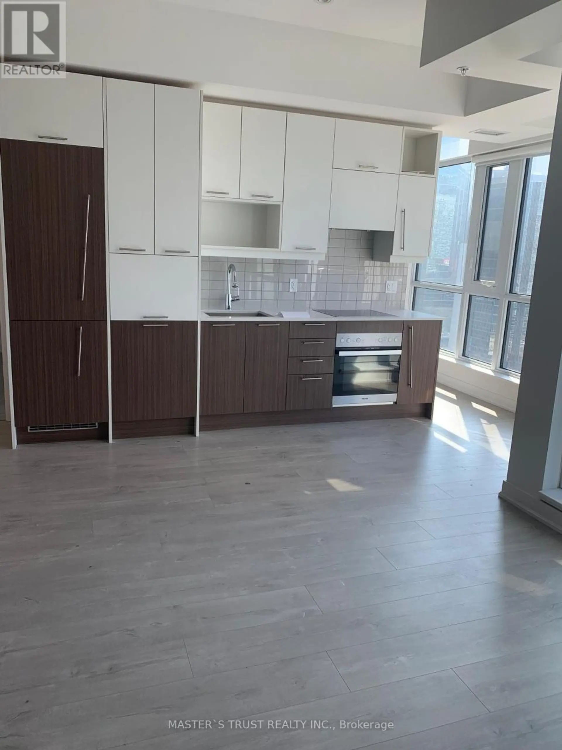 #2406 30 NELSON STREET - Image 8